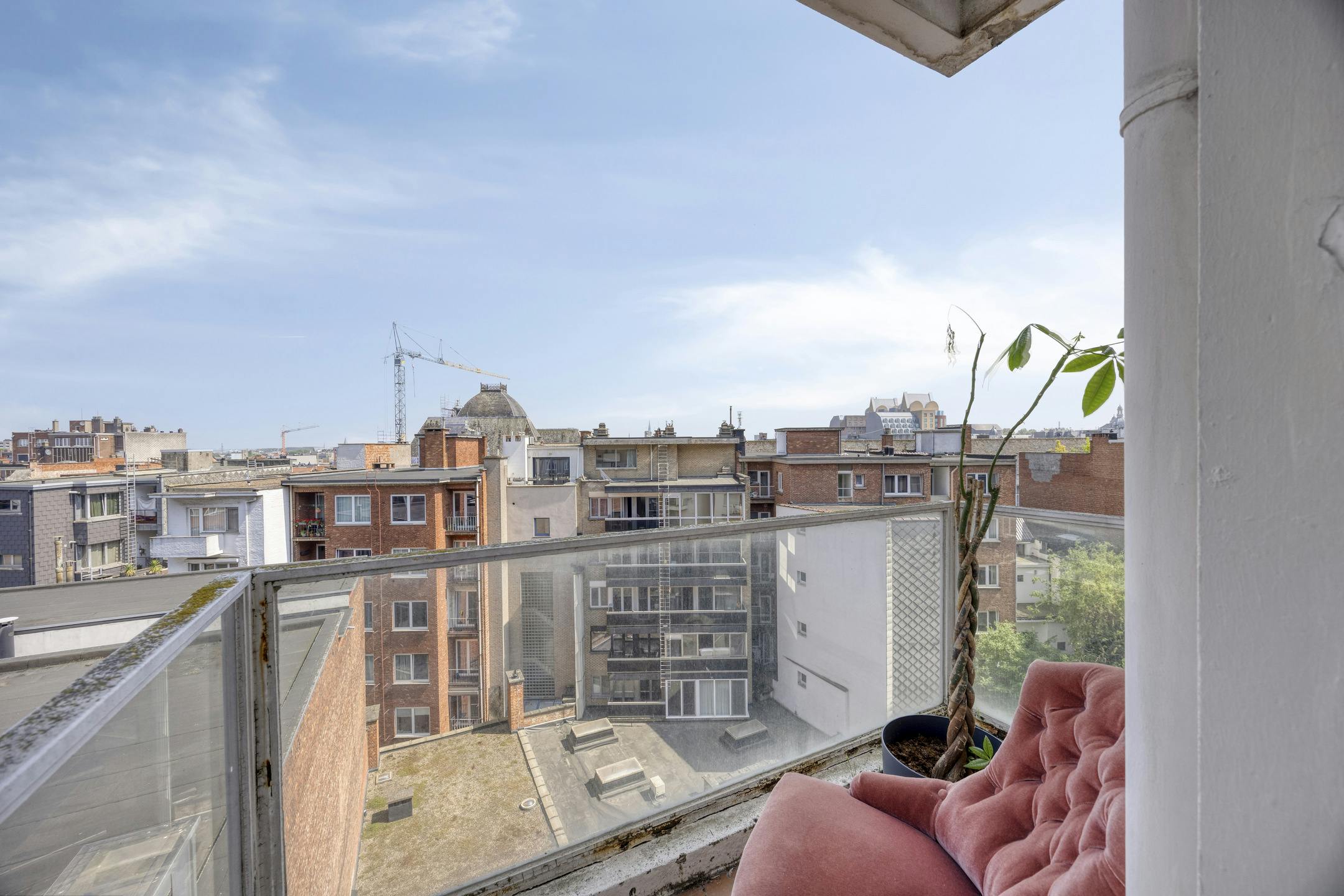 Uniek appartement met 3 slaapkamers te koop in Antwerpen foto 15