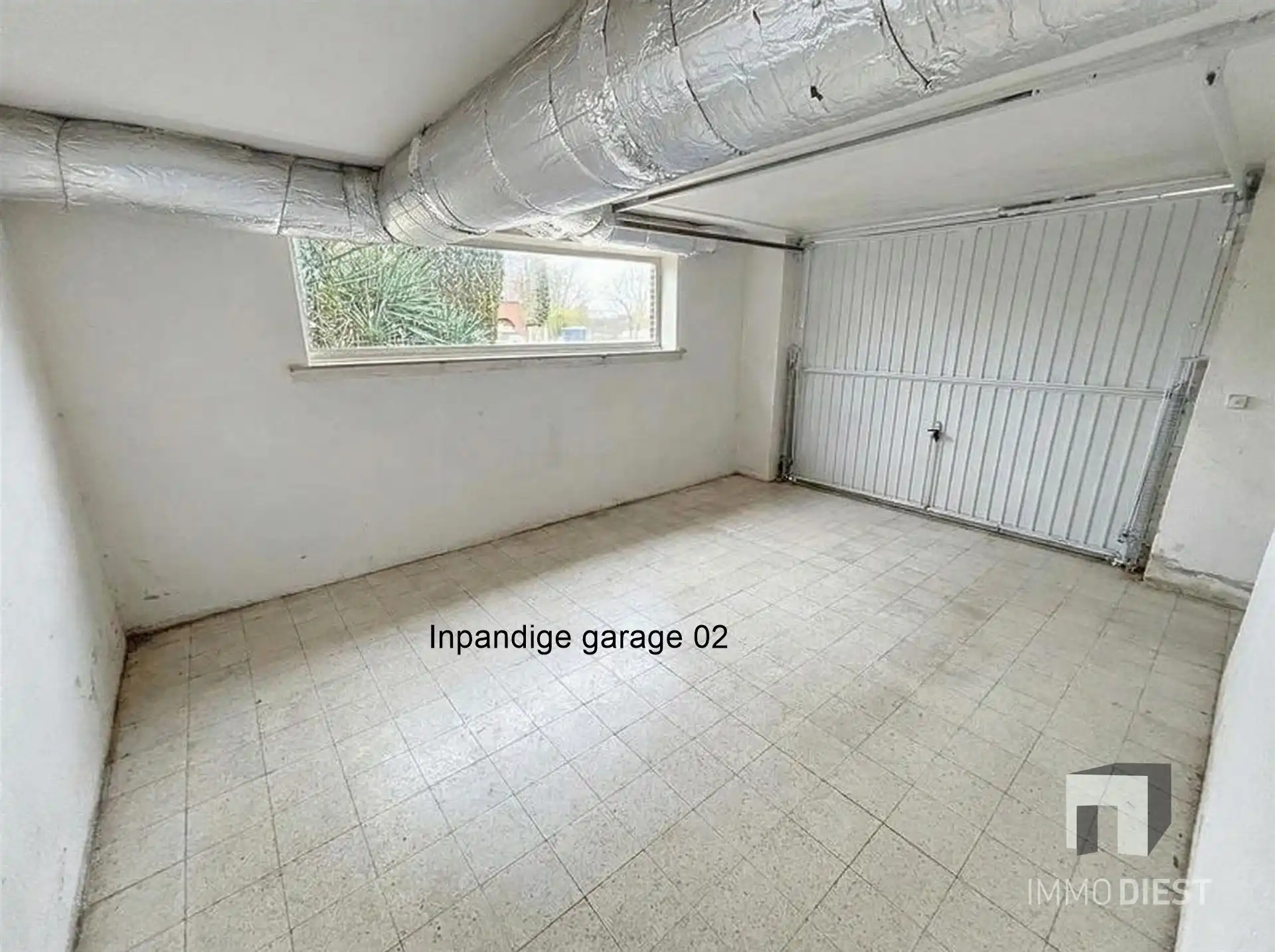 Witte villa met 4 slaapkamer boven op Baalberg foto 32