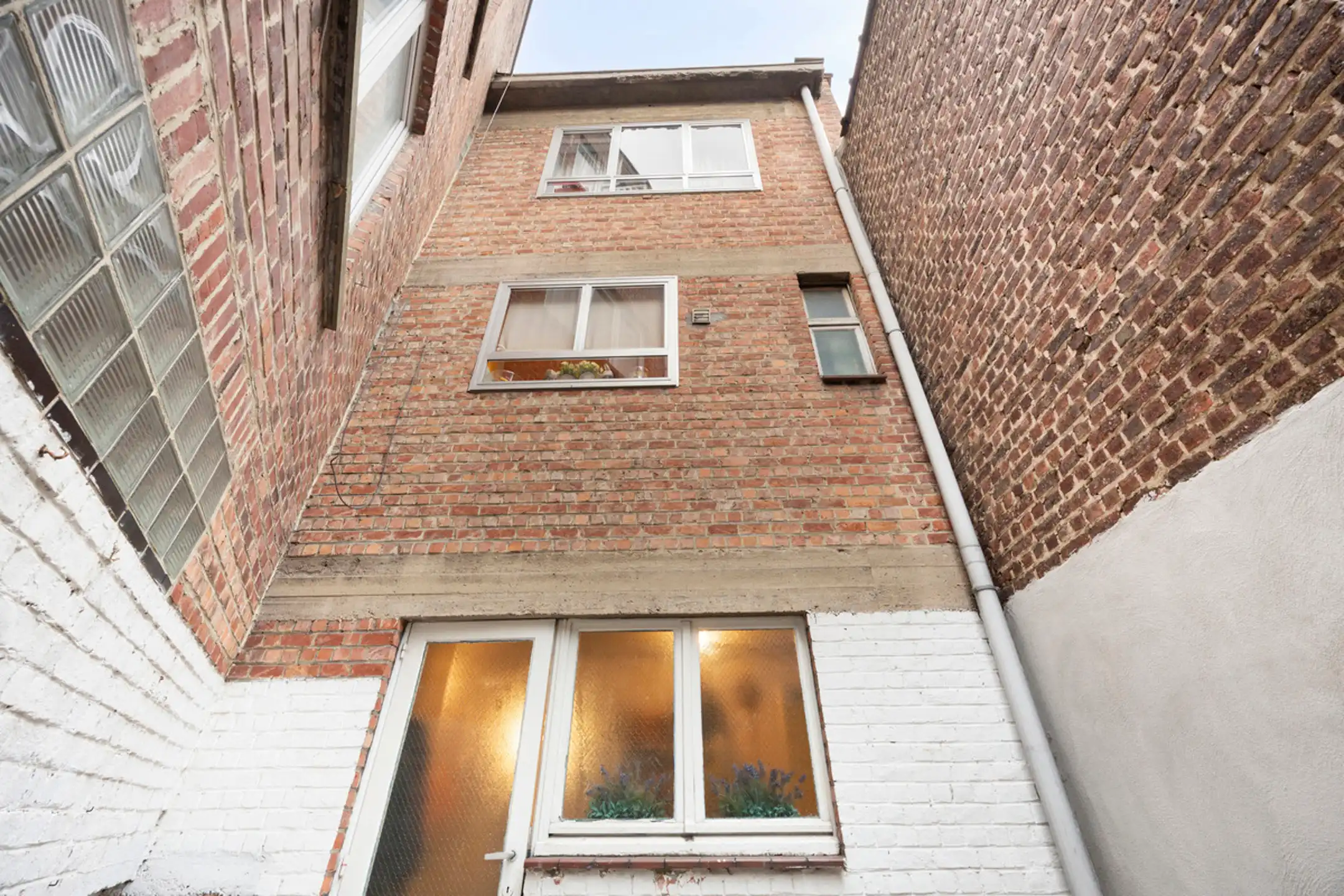 Gezellige rustig gelegen rijwoning 3 (slpk) met garage foto 30