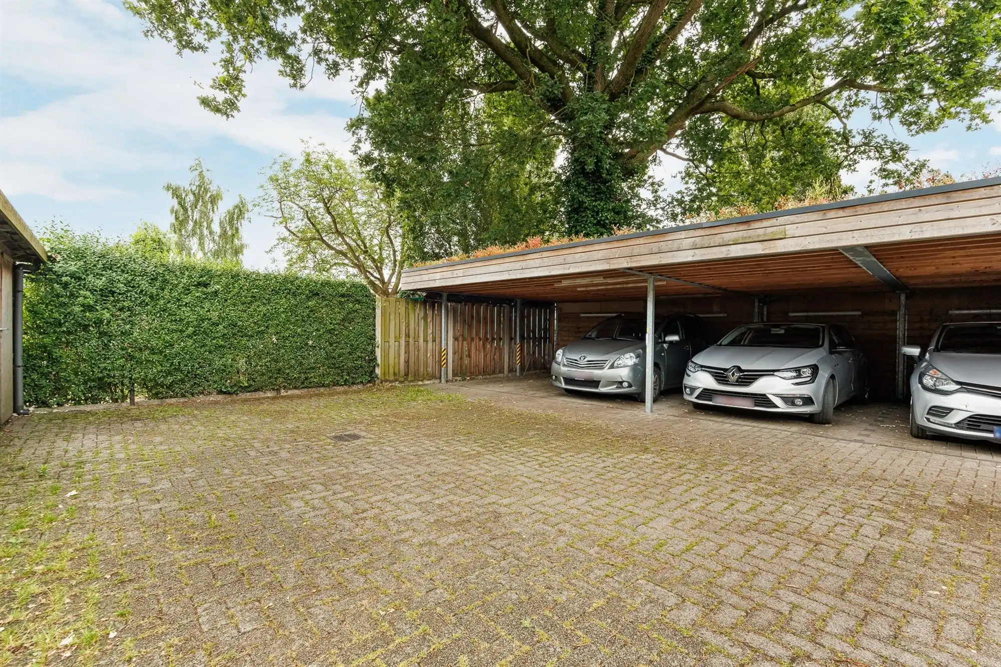 Energiezuinig appartement in centrum Burcht met terras foto 21