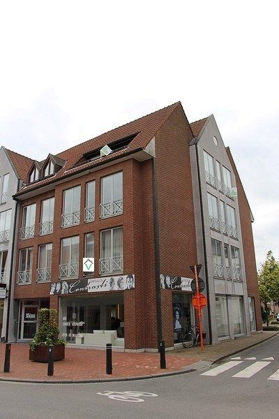 Hoofdfoto van de publicatie: Ruim, gezellig appartement met 3 slaapkamers in centrum Roeselare 