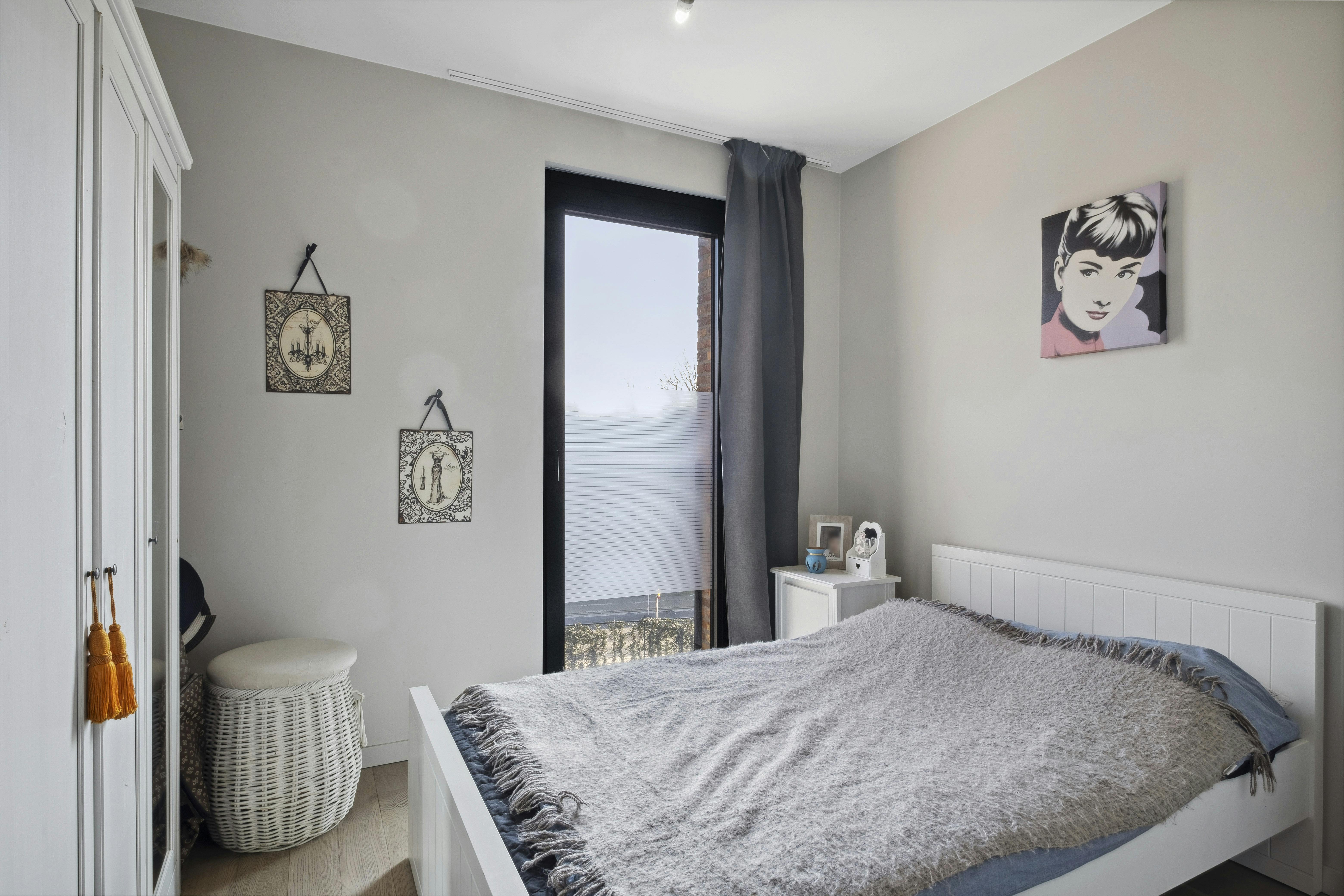 Stijlvol appartement met 2 slaapkamers en 2 autostaanplaatsen foto 9