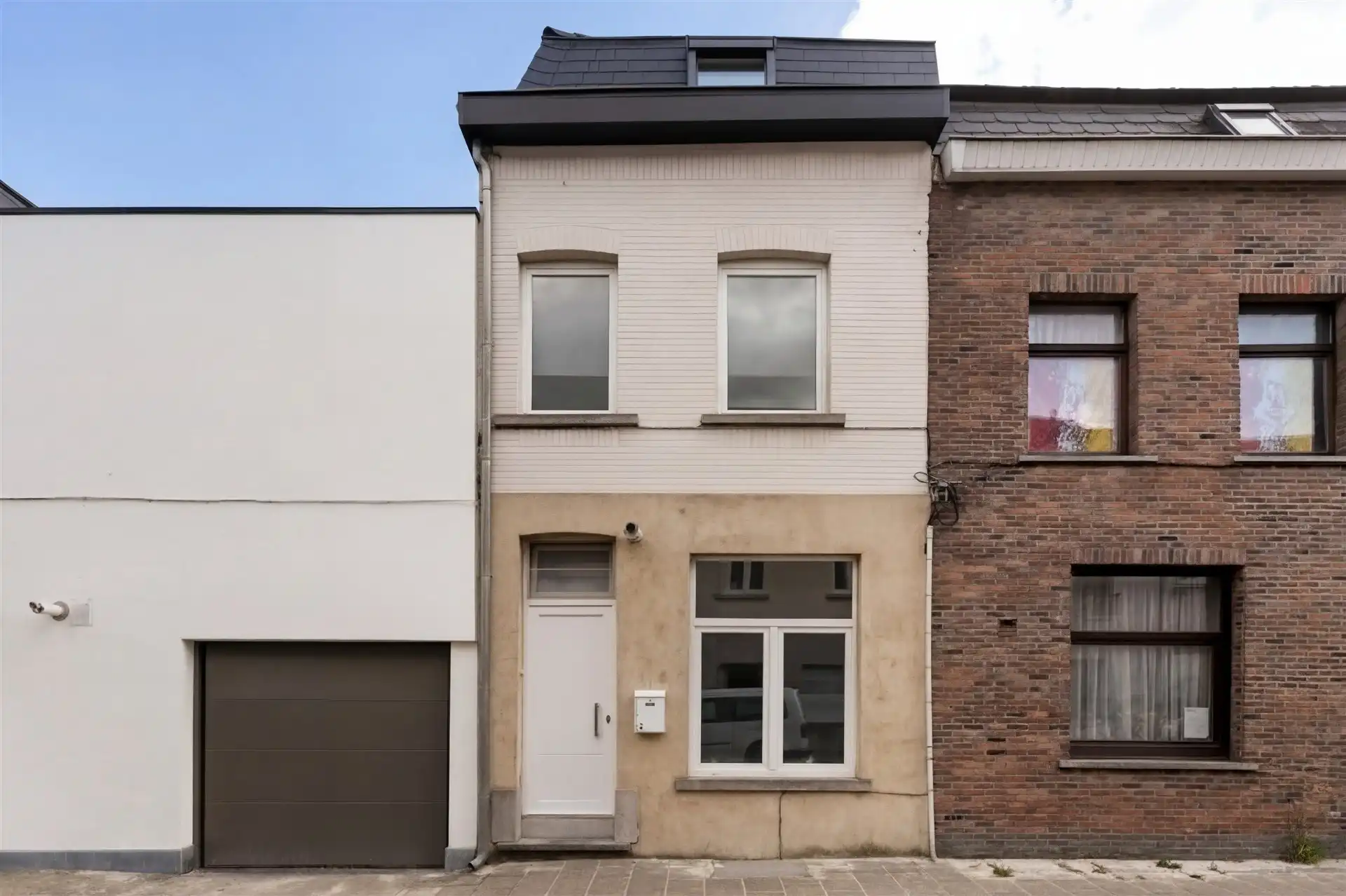 Instapklare woning gelegen op wandelafstand van het centrum en stadspark te Aalst. foto 3