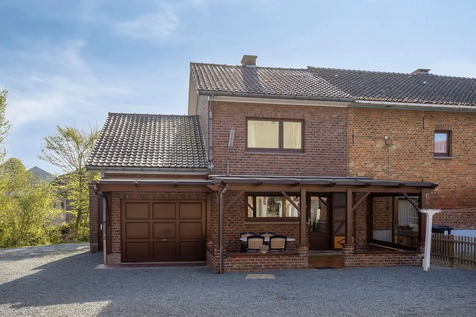 Magazijn met woning  foto 3