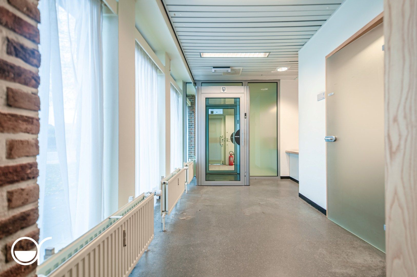 Multifunctioneel gebouw in het centrum van Kaprijke foto 6