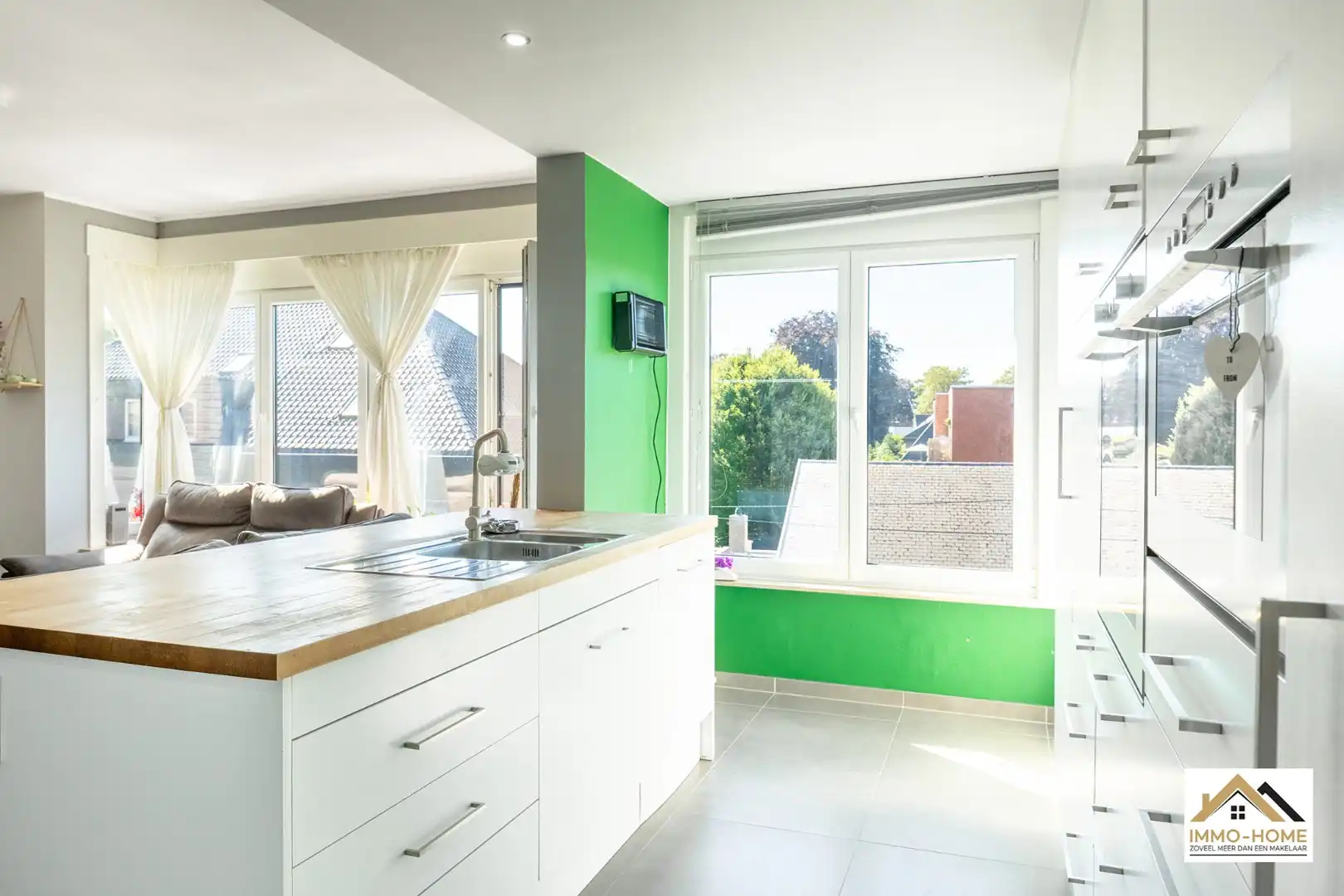 Ruim appartement met drie volwaardige slaapkamers  foto 8