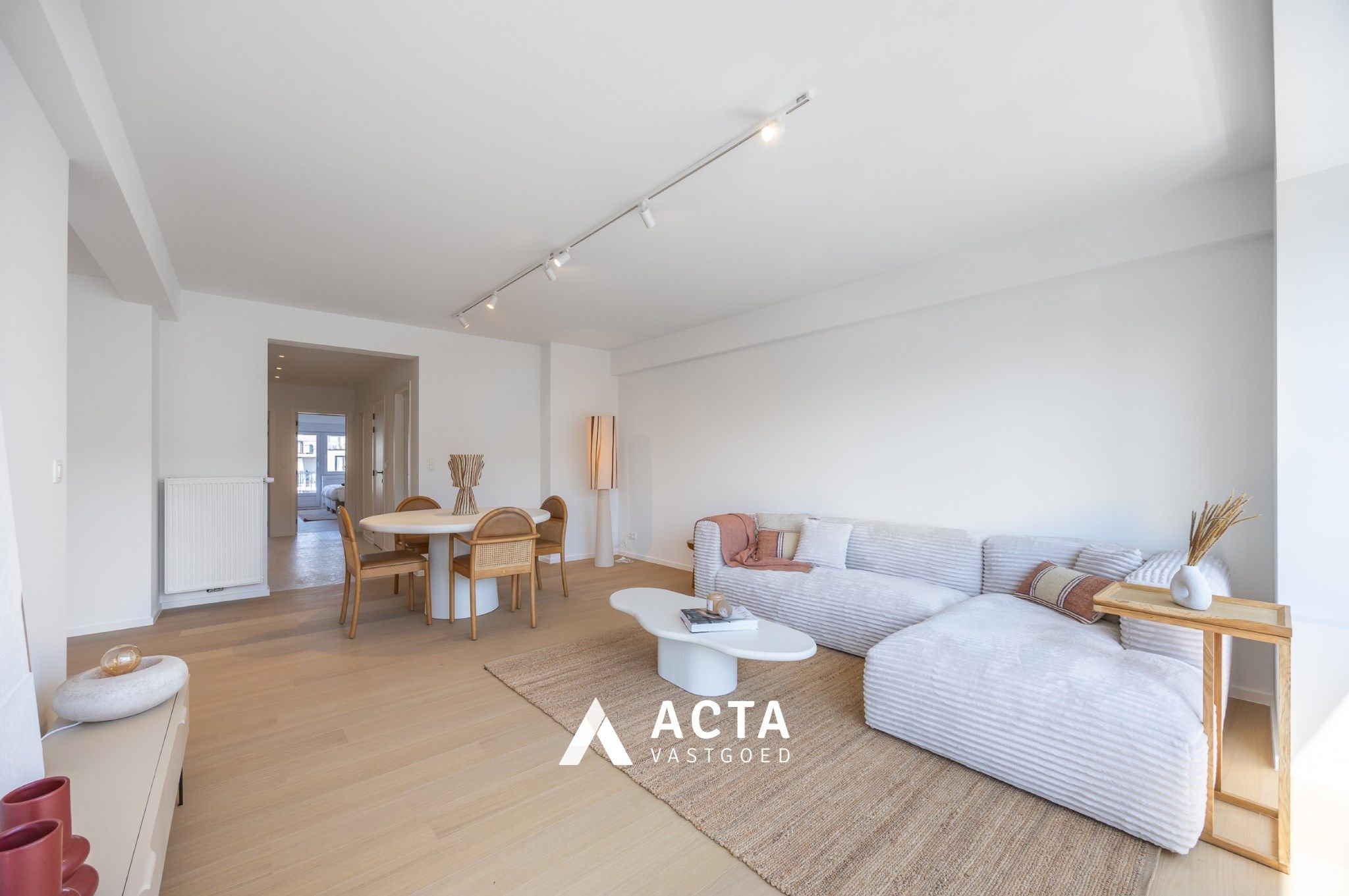 Gerenoveerd appartement op de zesde verdieping aan het Leopold I Plein foto 10