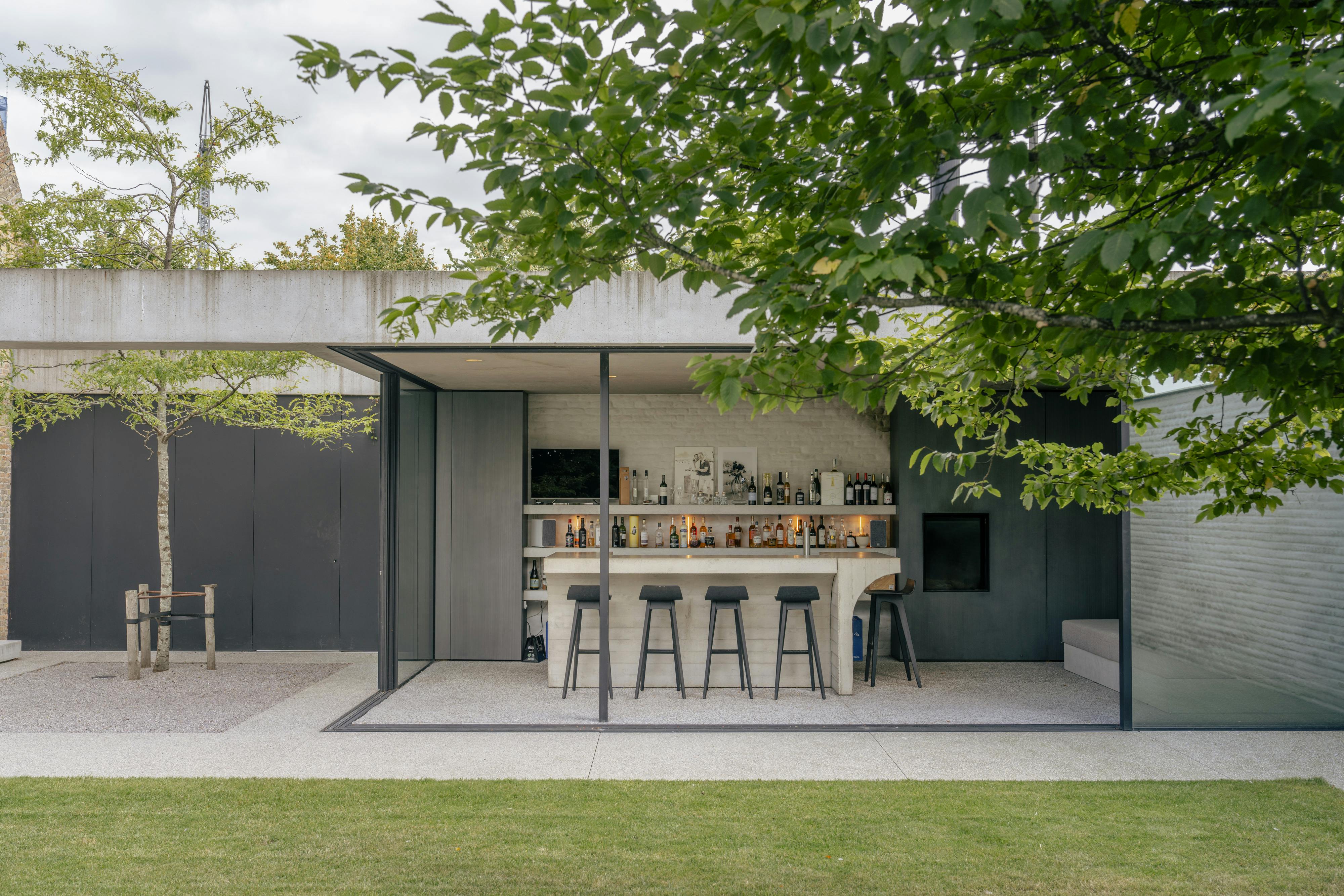 Luxueuze herenwoning met 5 slaapkamers en zwembad. foto 21