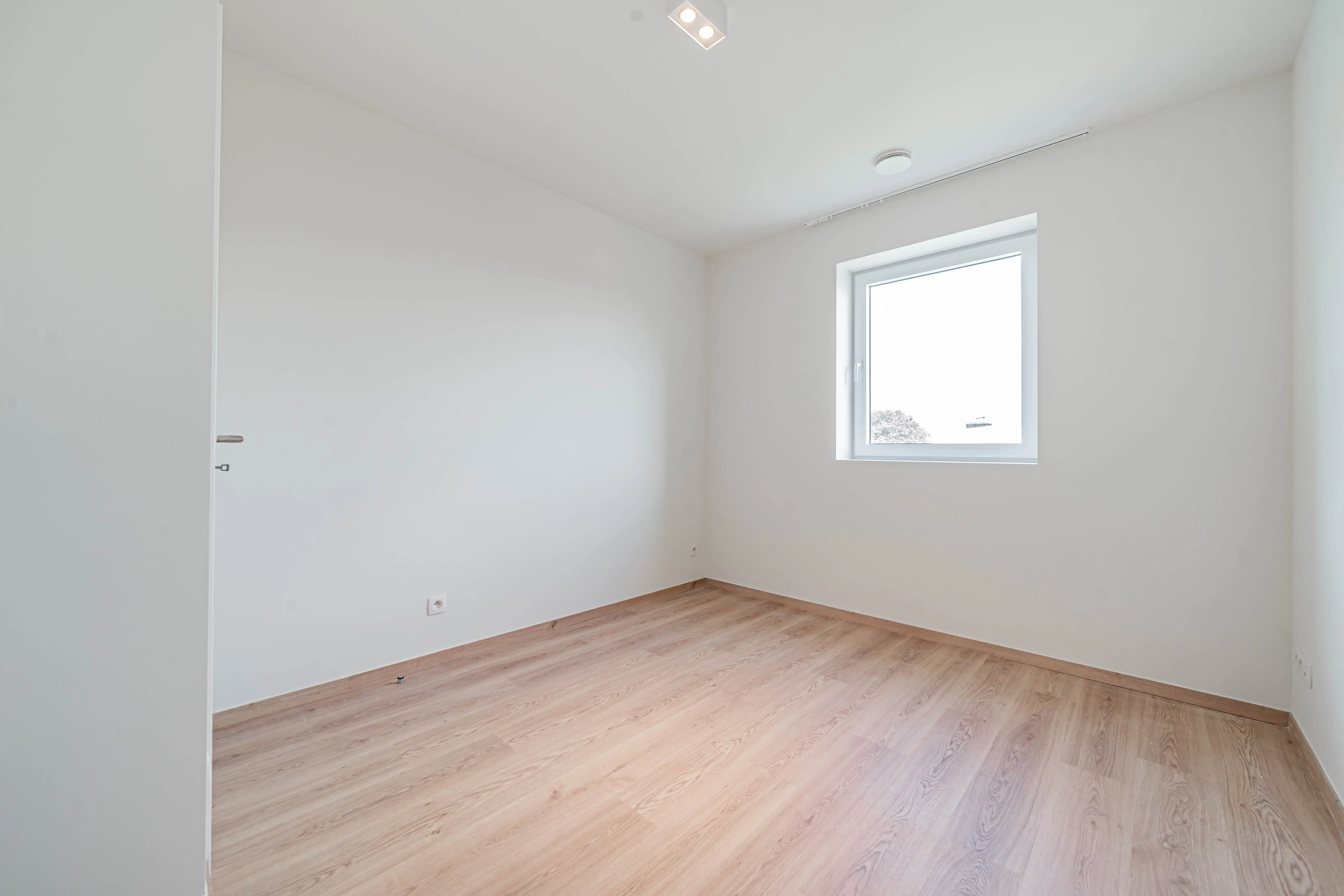 Nieuwbouwwoning met tuin en carport in Evergem foto 9