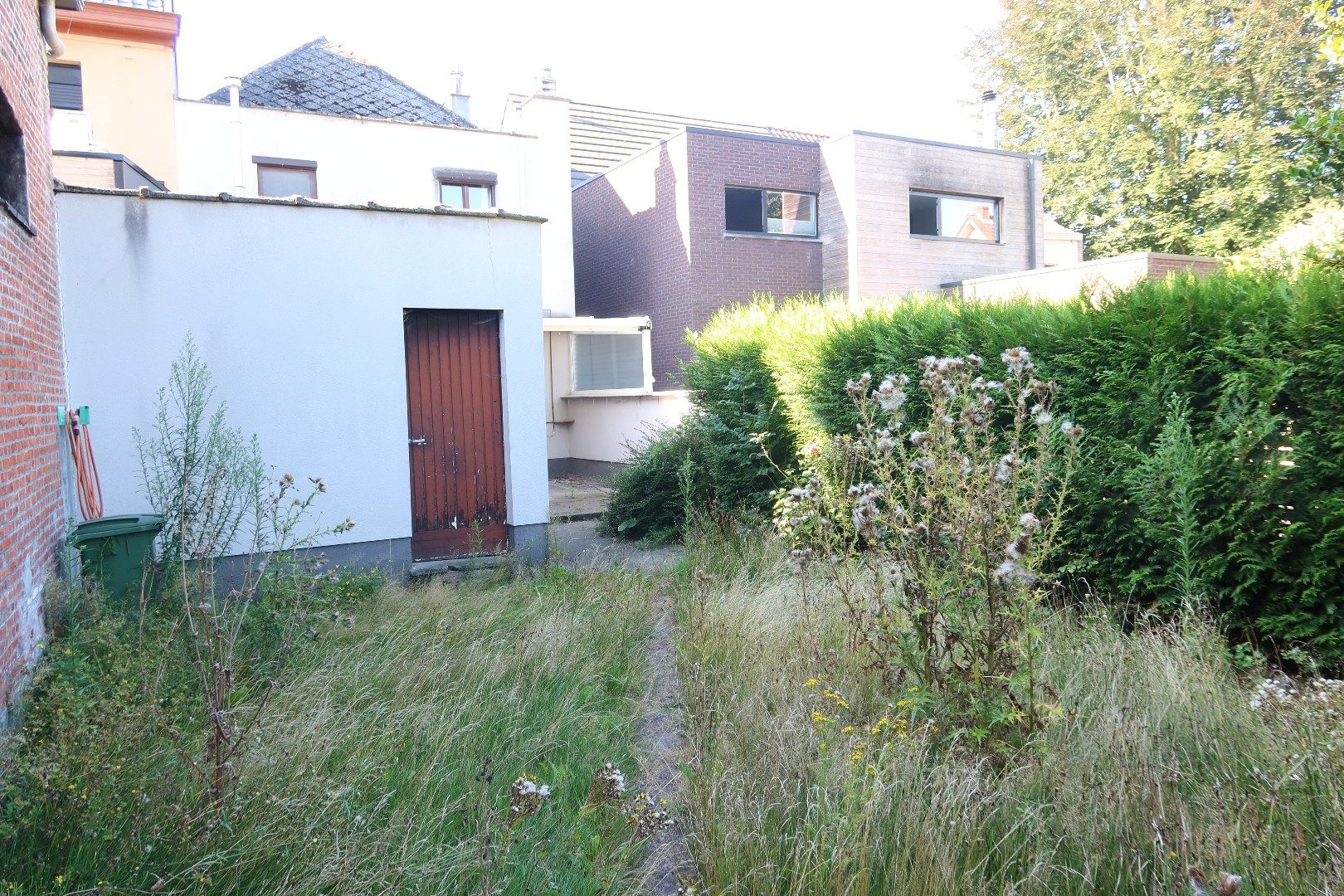 Te renoveren woning met 3 tot 4 slk en tuin foto 21