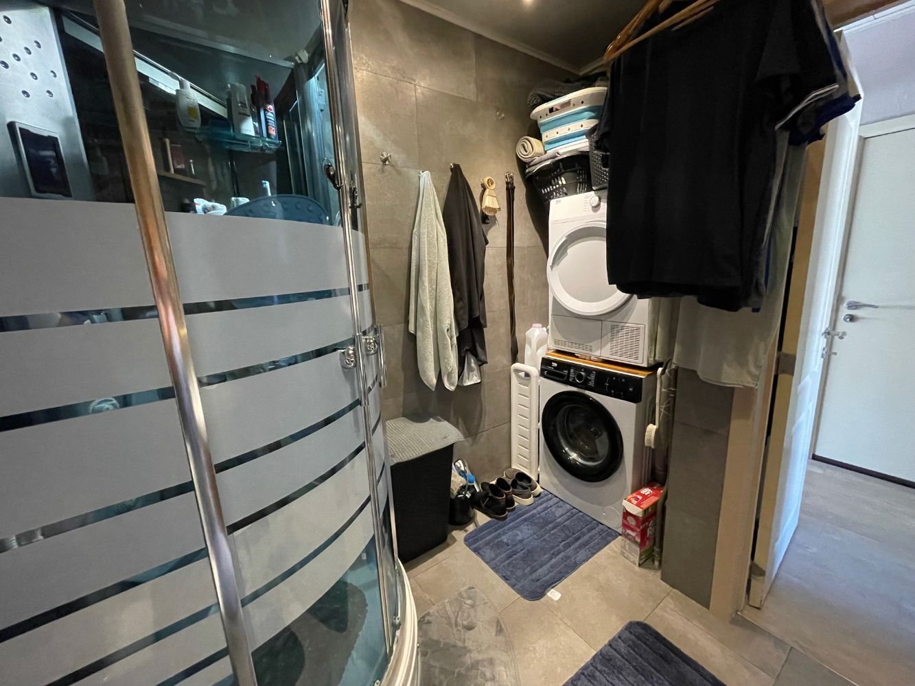Gezellig éénslaapkamer appartement gelegen op het eerste verdiep in een goed onderhouden gebouw. Er is geen lift in deze residentie. foto 10