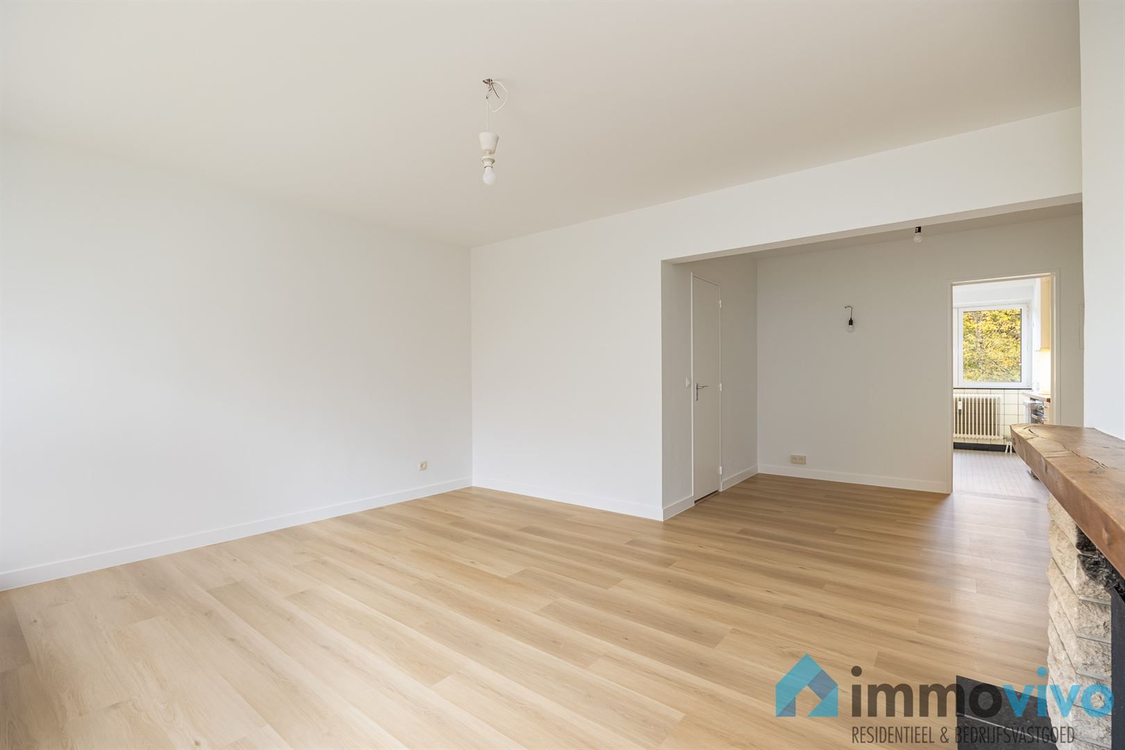 Instapklaar éénslaapkamerappartement met terras en parkzicht foto 3