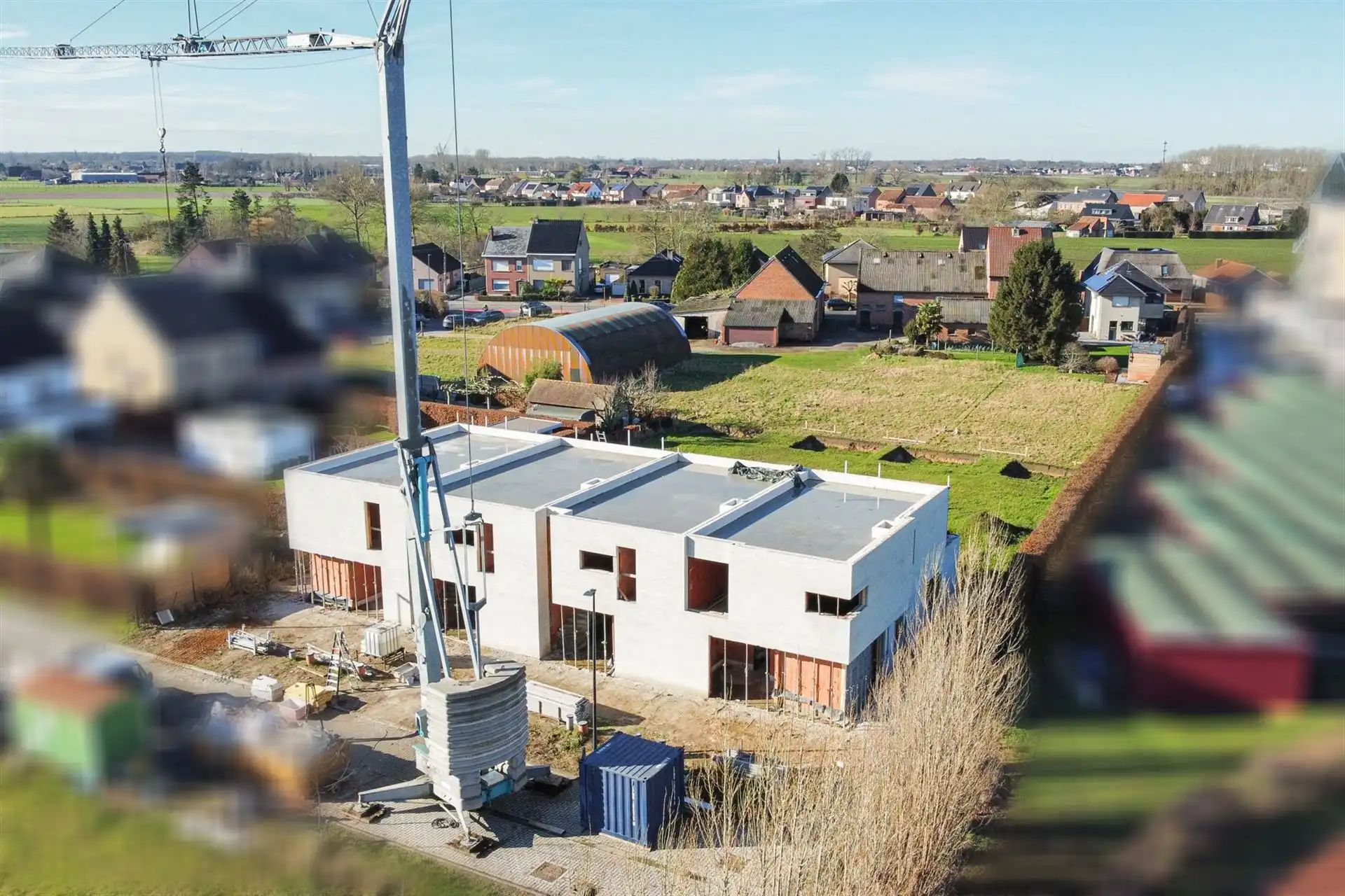 Nieuwbouwwoning met tuin & parking in een doodlopende straat foto {{pictureIndex}}