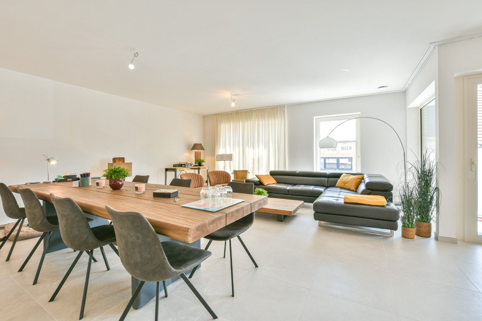 Prachtig nieuwbouwappartement met 2 slaapkamers op toplocatie te Wenduine! foto 5