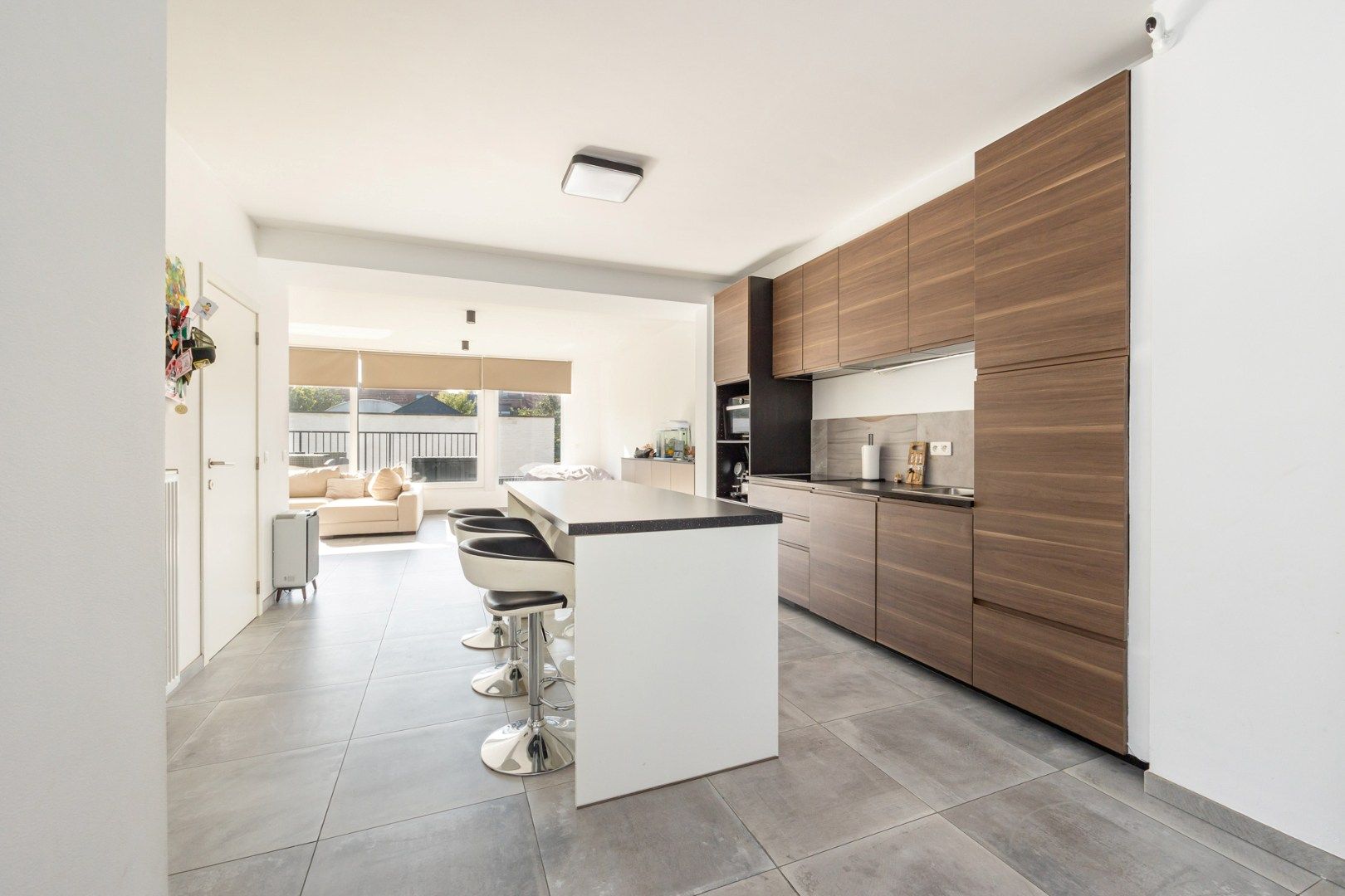 Gerenoveerd (2017) appartement (165m²) met 3 a 4 slpk en terras! foto 2