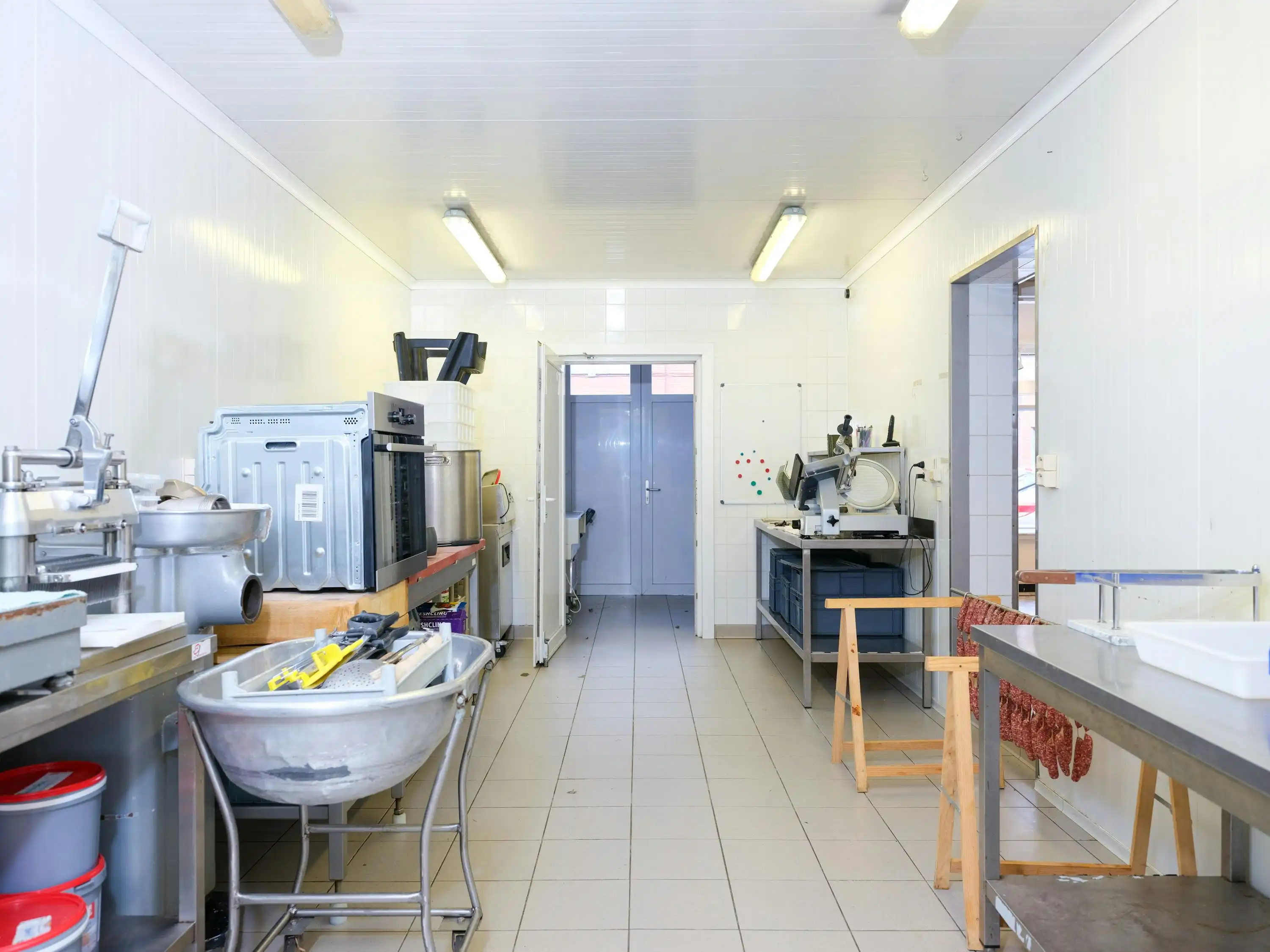 Huis te koop met veel potentieel en tuin te Wondelgem foto 18