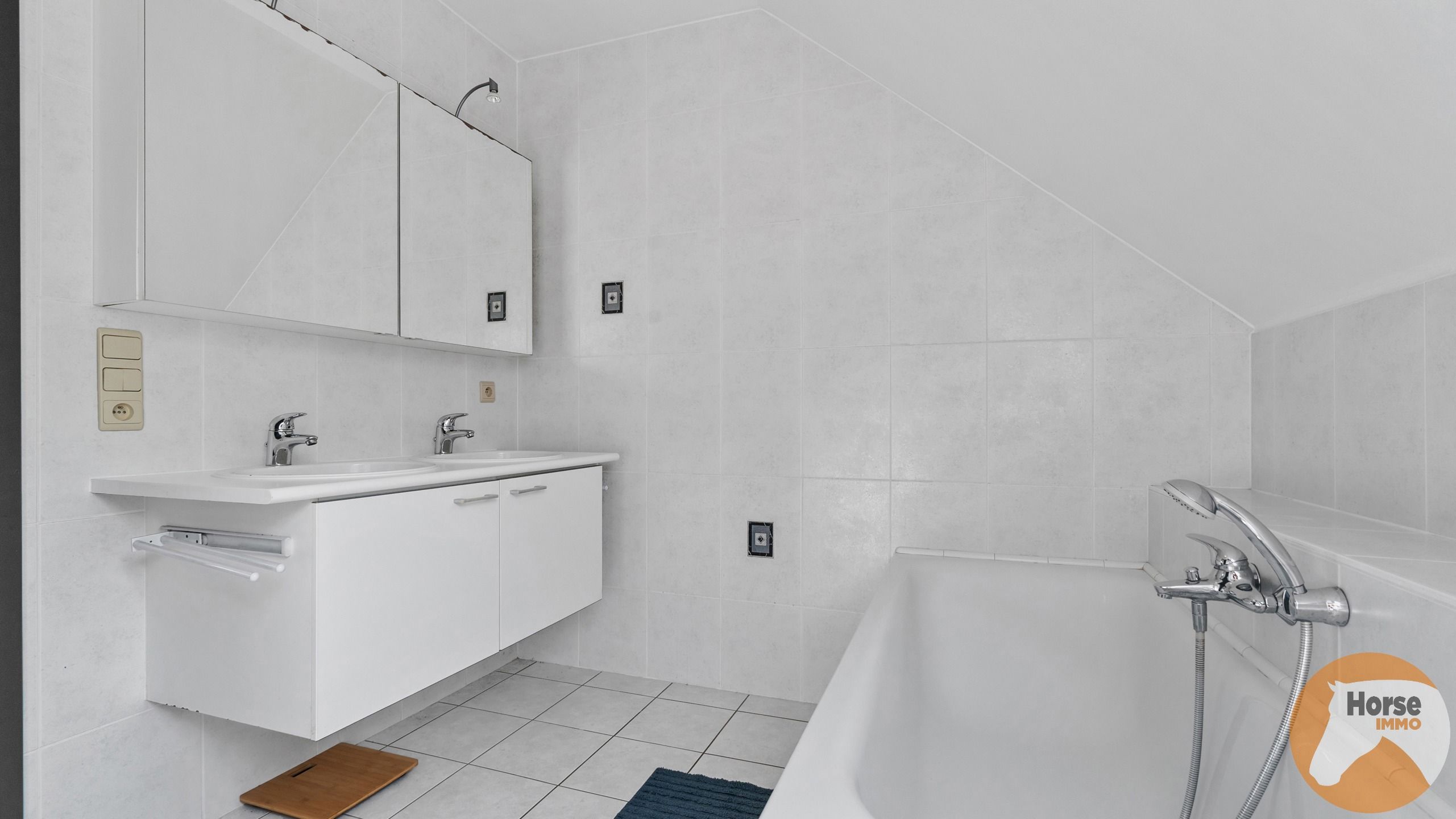 SCHERPENHEUVEL-Instapklare woning op 2ha3 en wijds zicht  foto 24