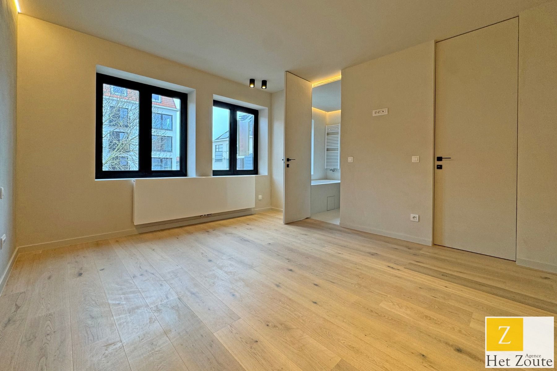 Exclusieve woning in het hart van Heist foto 19
