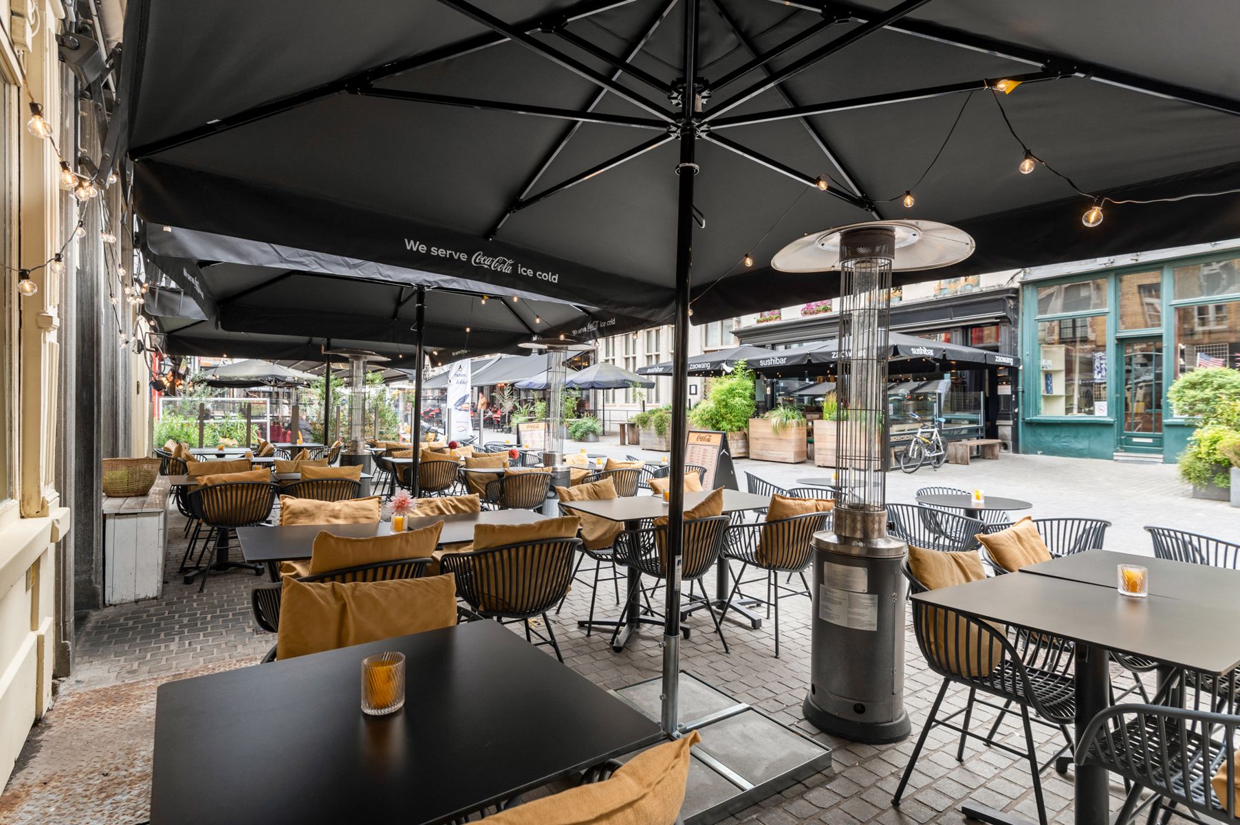 Twee handelshuizen, eindeloze mogelijkheden foto 5