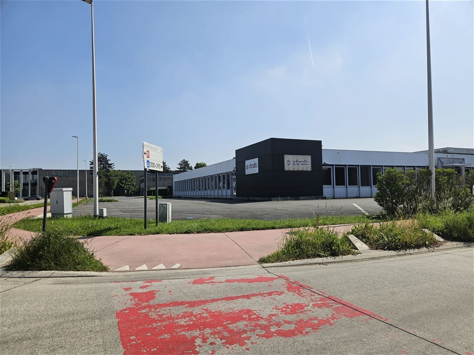 Polyvalente magazijnen/kantoren foto 7