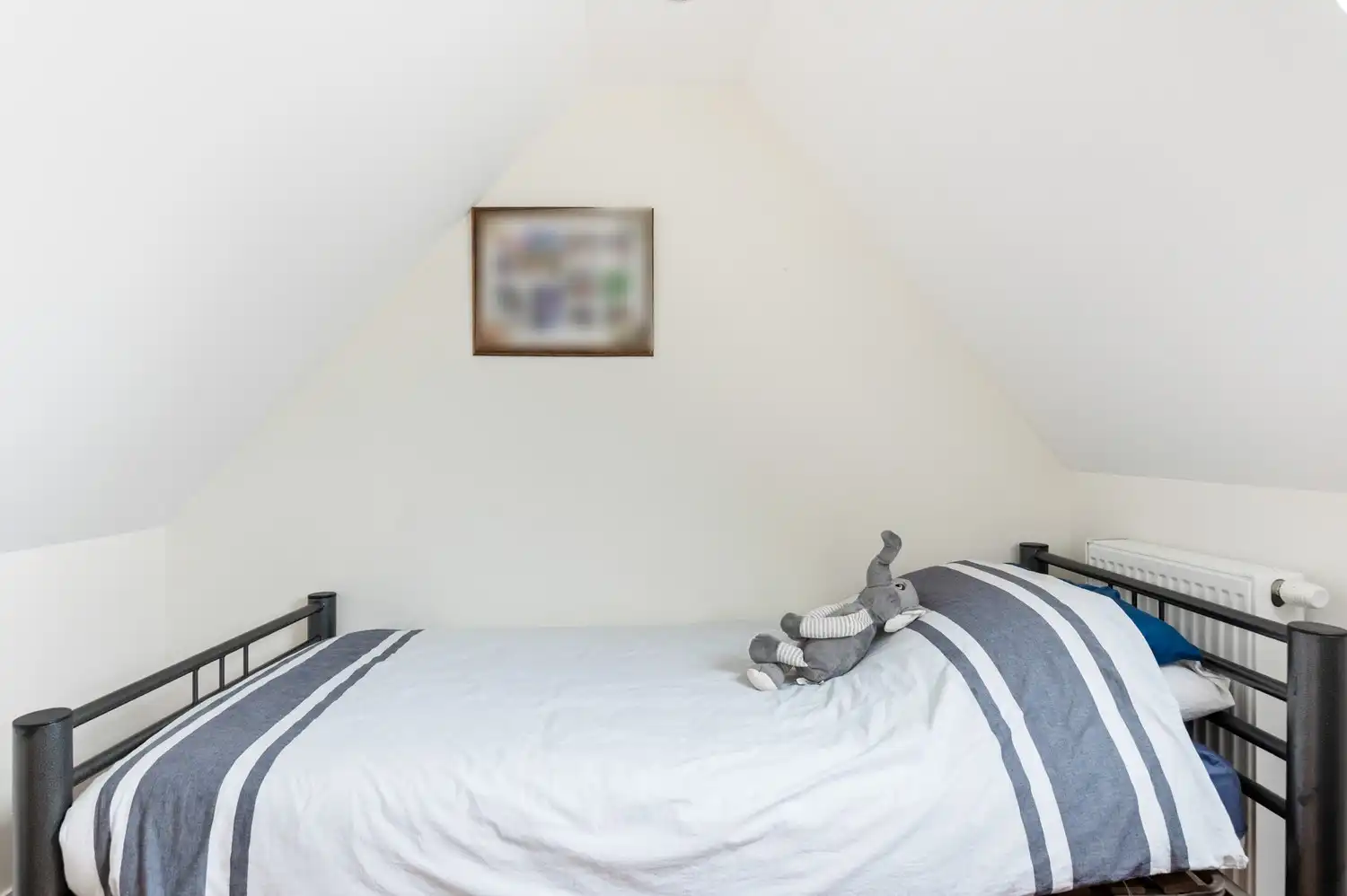 Instapklare gezinswoning met 2-3 slaapkamers, veranda en tuin in hartje Wijnegem! foto 16