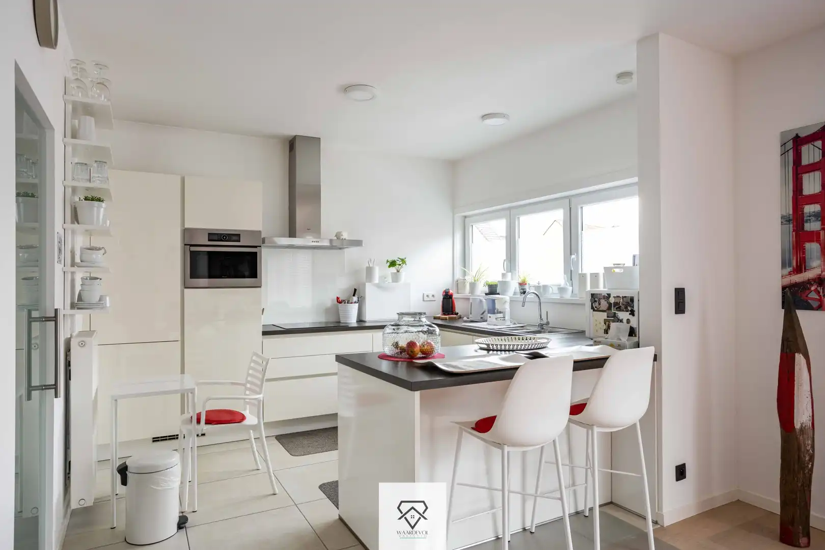 Instapklaar 3-slaapkamerappartement met ruime zolder in centrum Drongen foto 7