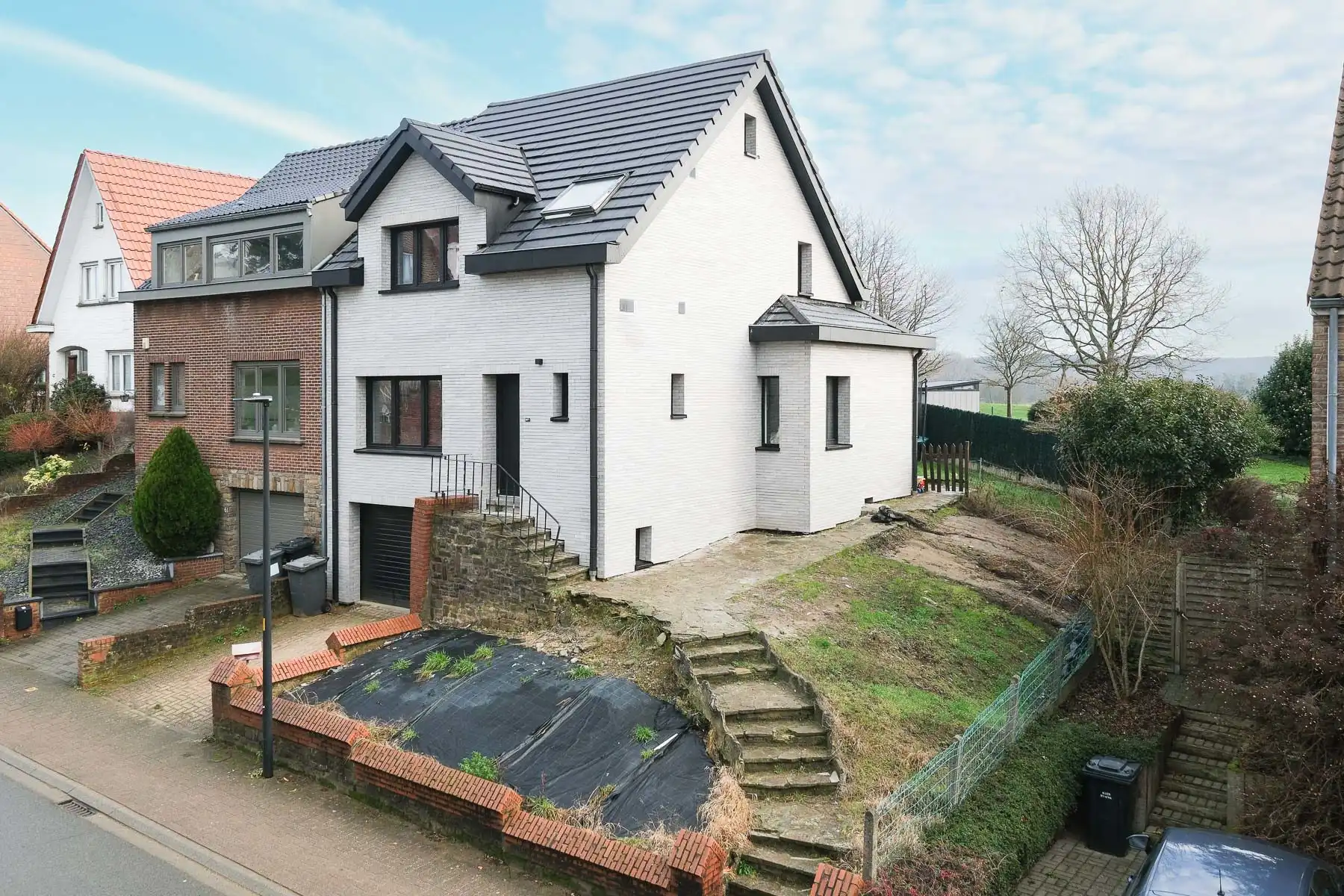 Huis te koop foto {{pictureIndex}}