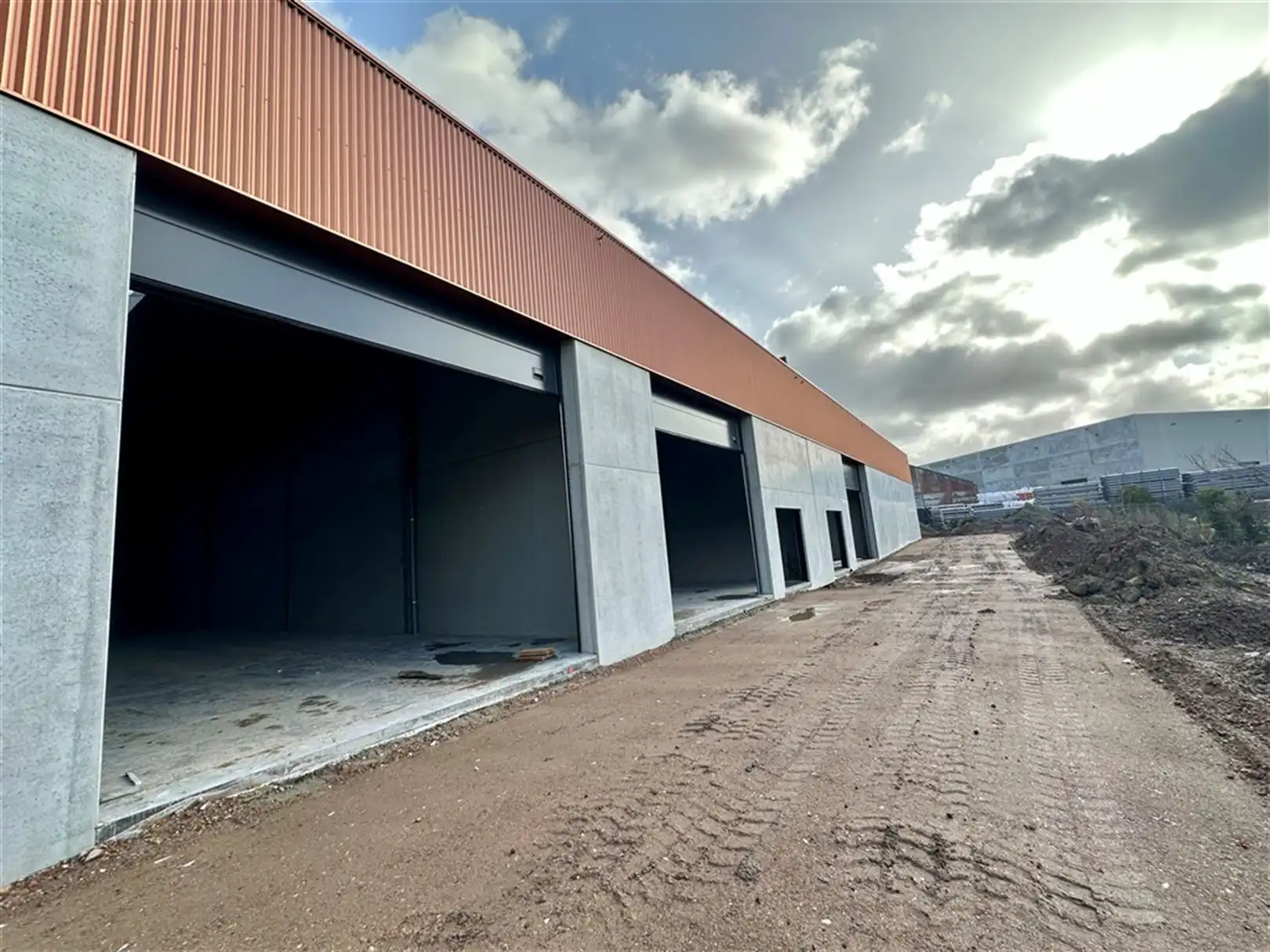 KMO units te huur – nieuwbouw nabij Brugge & E403 foto 2