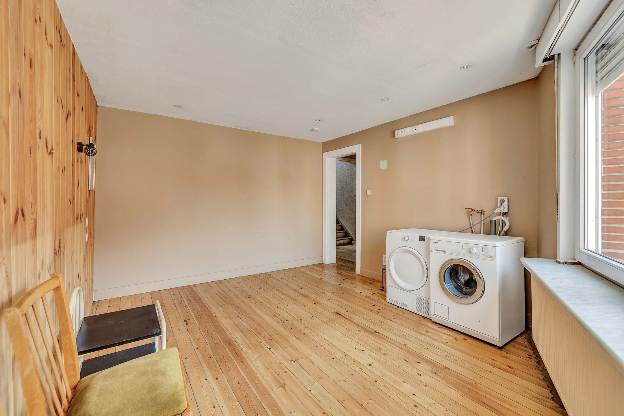 Instapklaar triplex of opbrengsteigendom met 5 slpks  foto 9