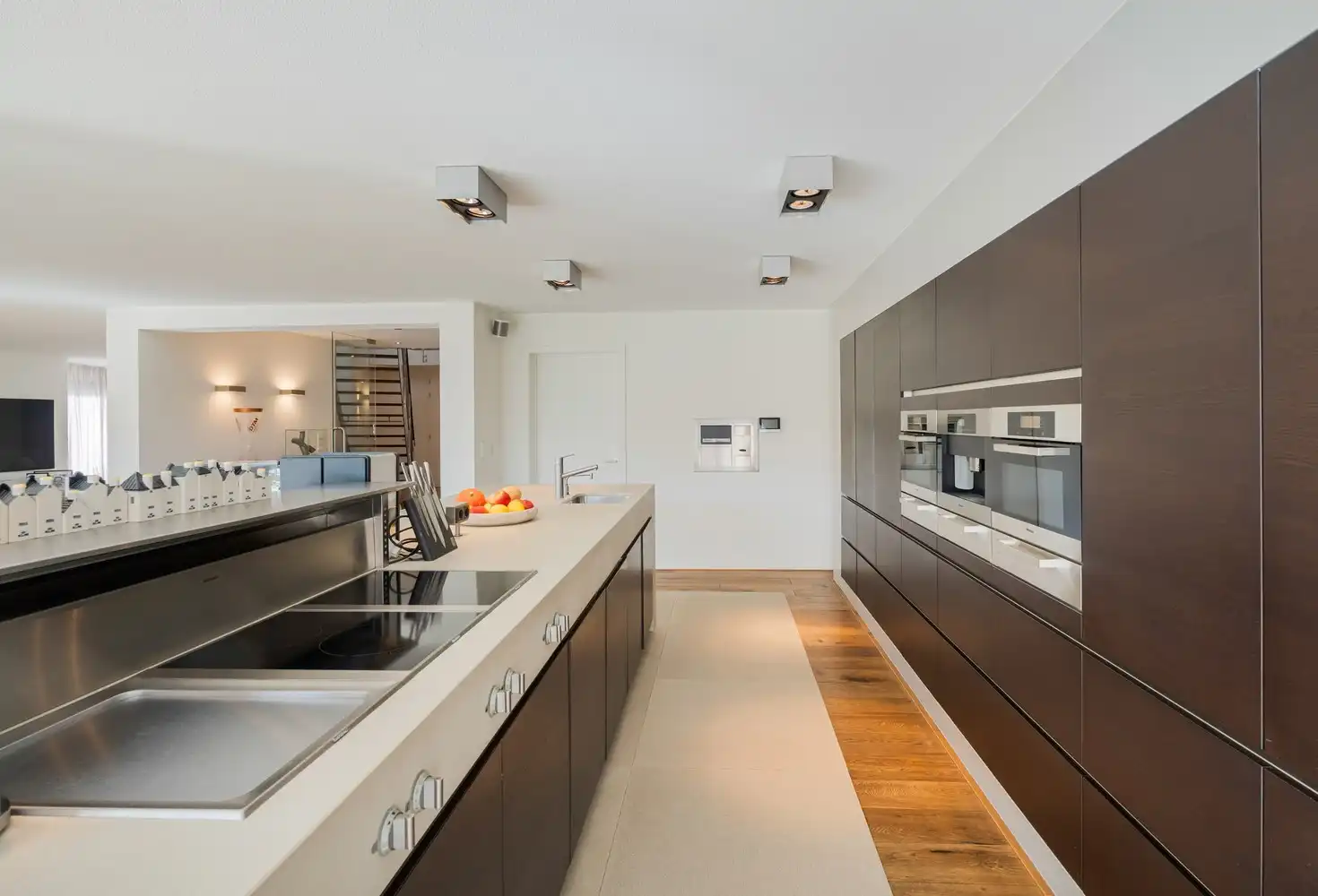 Royale villa van 461 m² met luxe afwerking gelegen in een rustige en geliefde woonomgeving te Neerharen foto 15