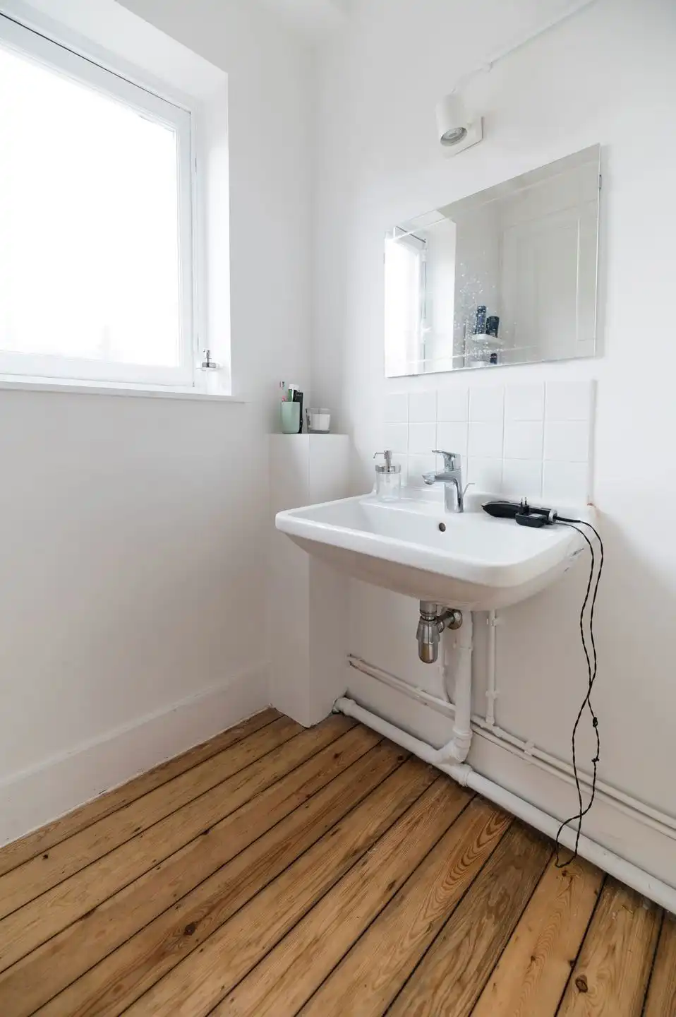 Gemeubileerde kamer in een gedeelde flat ! foto 7