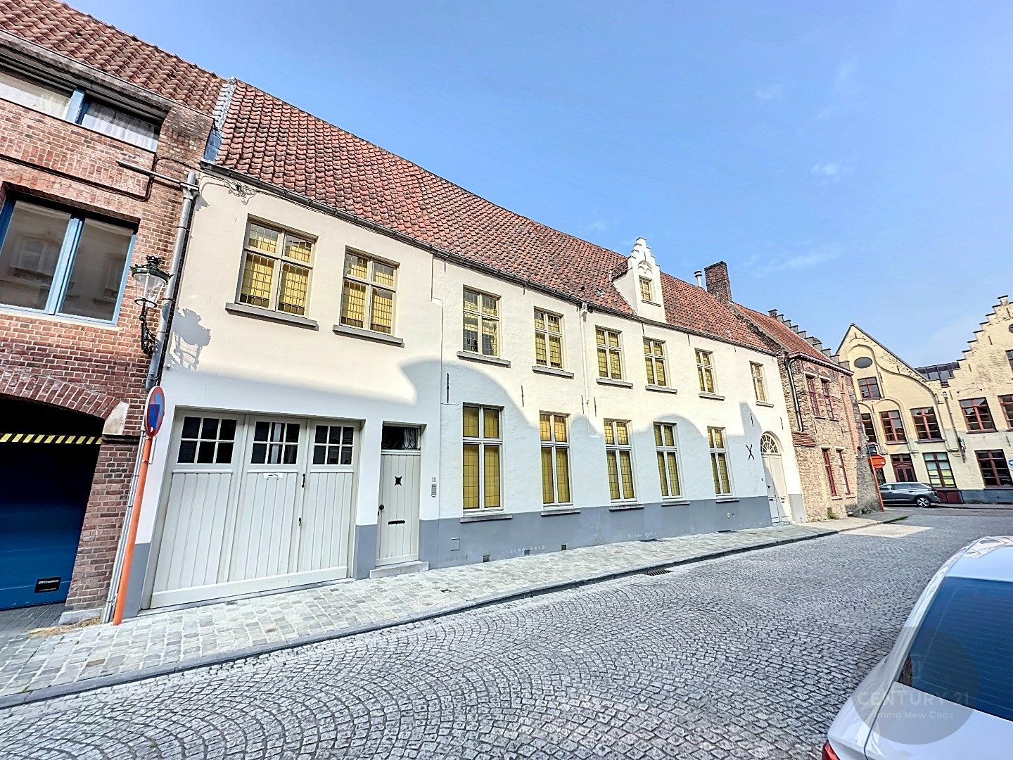 UNIEKE en ZEER RUIME woning te BRUGGE foto 1