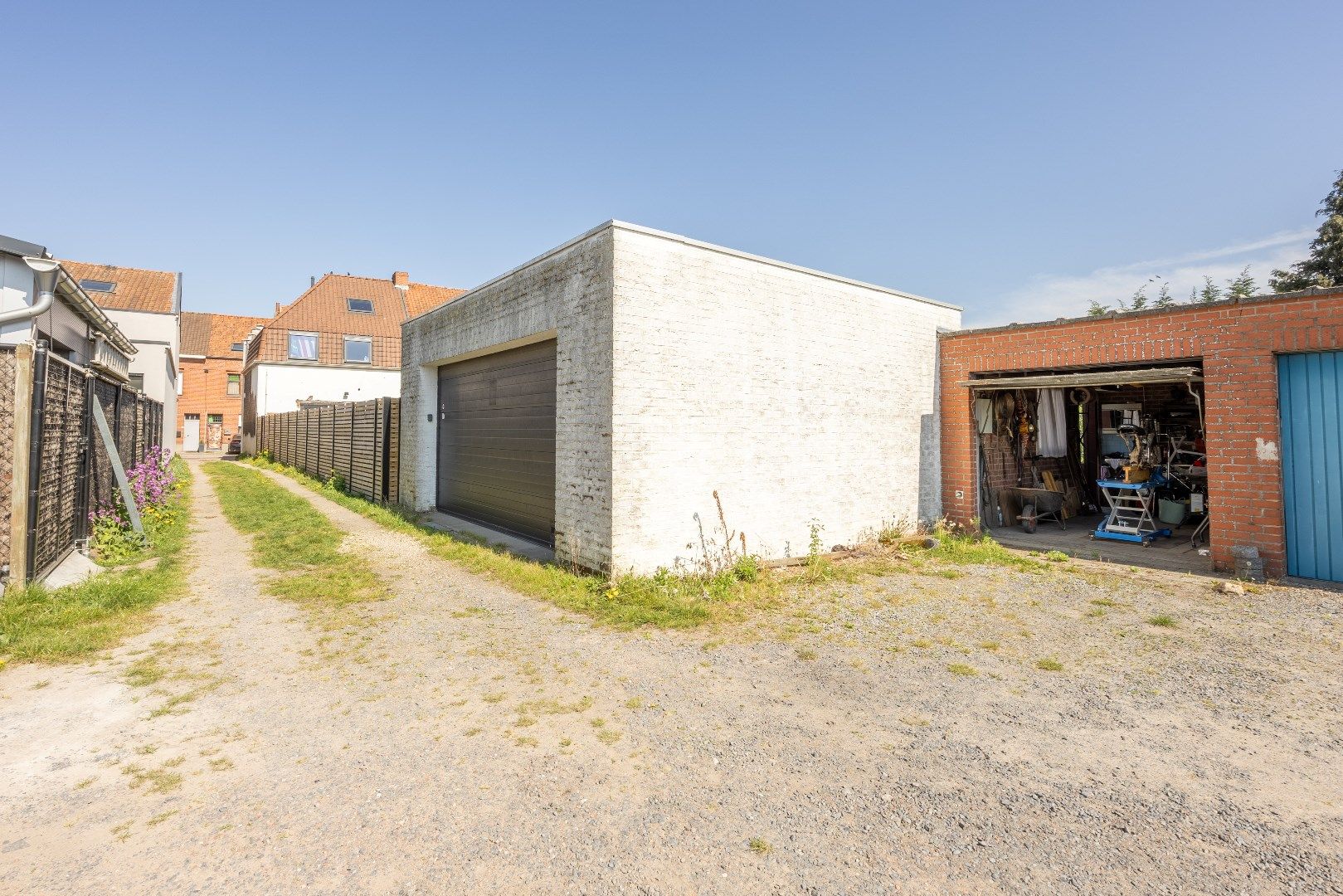 Ruime woning met potentieel en uitstekende ligging! foto 15