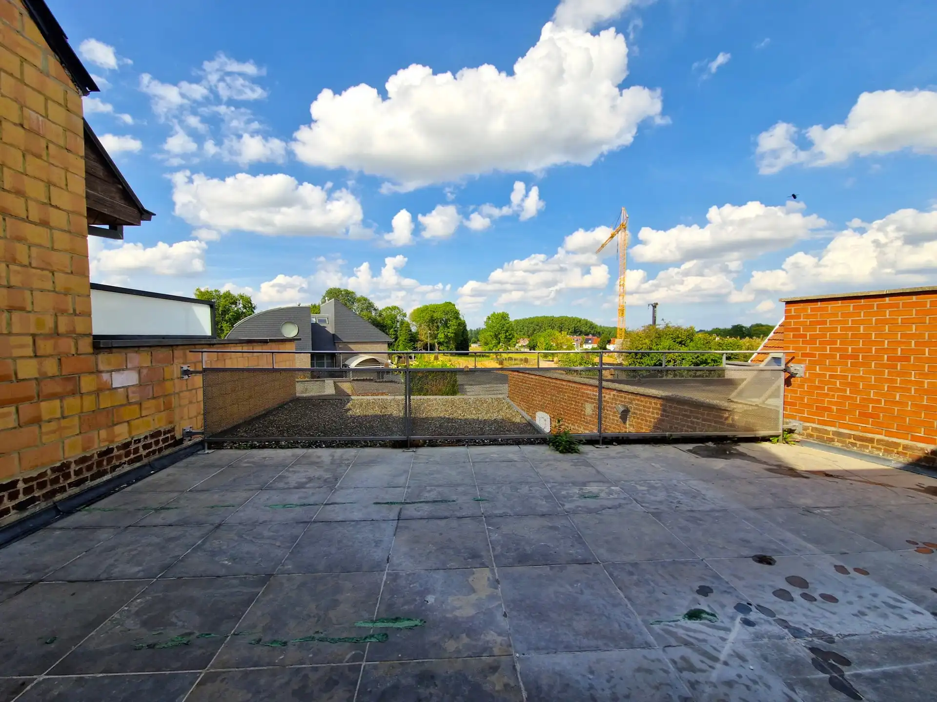 Duplexappartement met 2 slaapkamers en ruim terras te Lennik foto 6