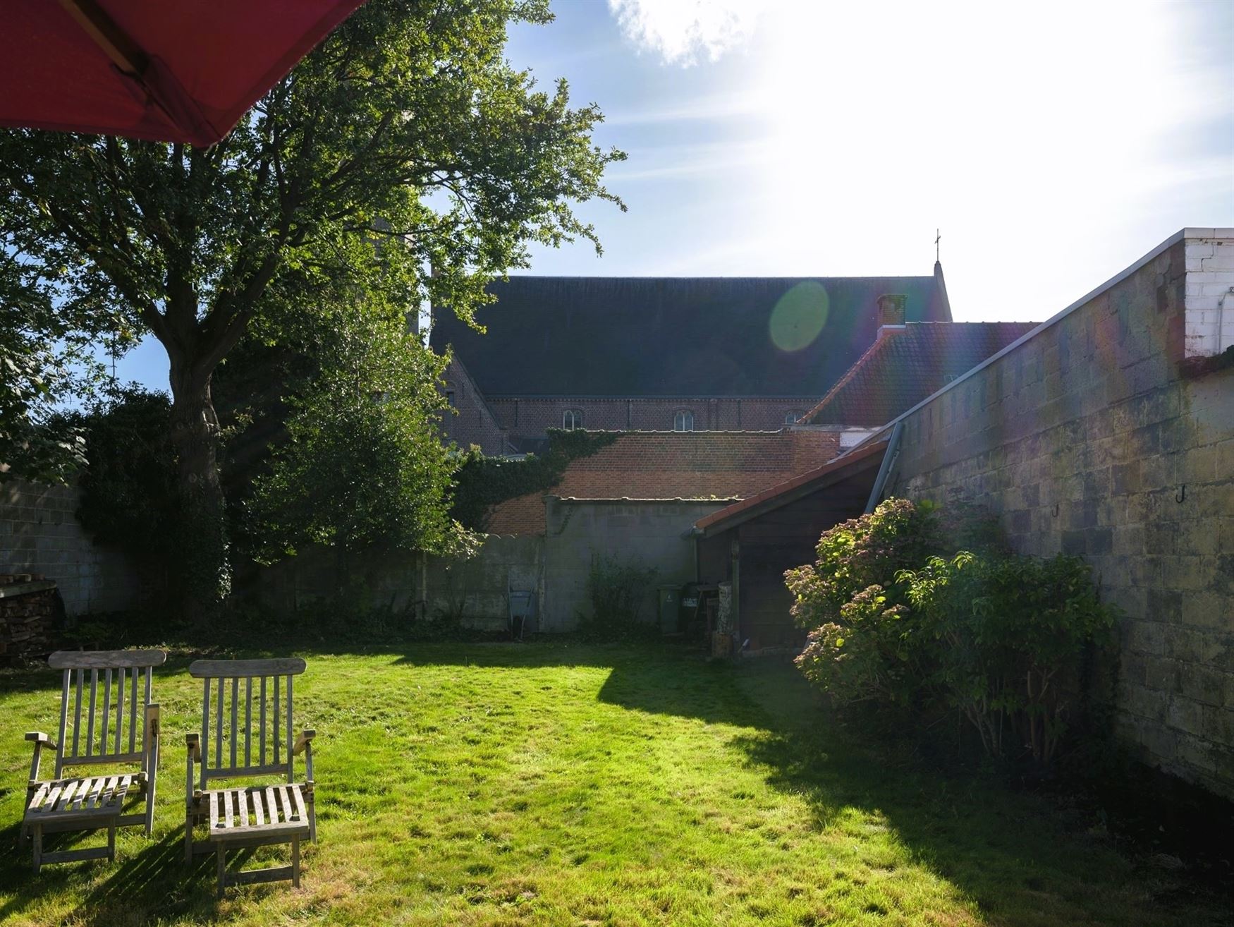 Ruime stadswoning met grote zonnige tuin foto 6