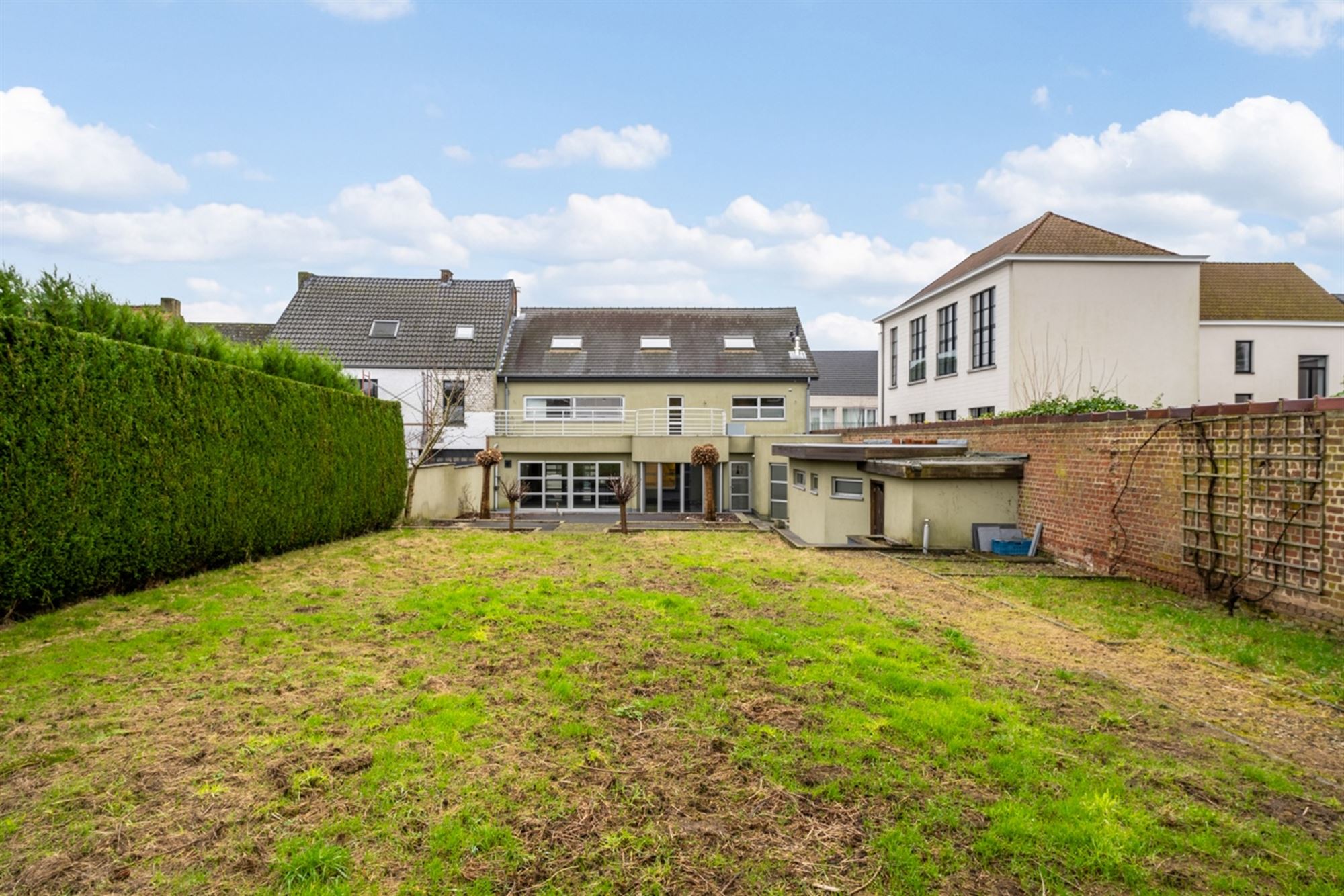 Strategisch gelegen woning met ruimte voor zelfstandig beroep foto 24