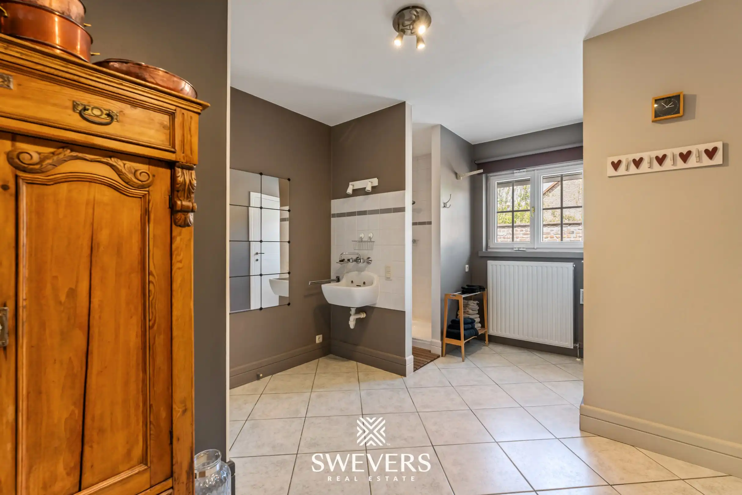 Ruime villa met 4 slaapkamers en prachtige tuin op 10a 49ca foto 16