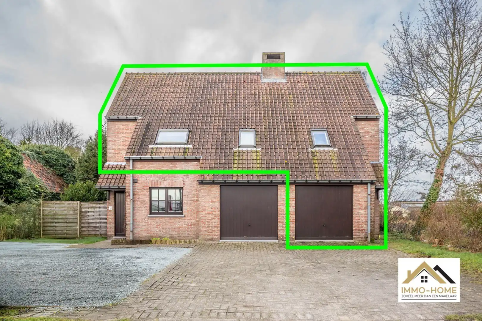 Halfopen bebouwing nabij centrum Lokeren foto {{pictureIndex}}