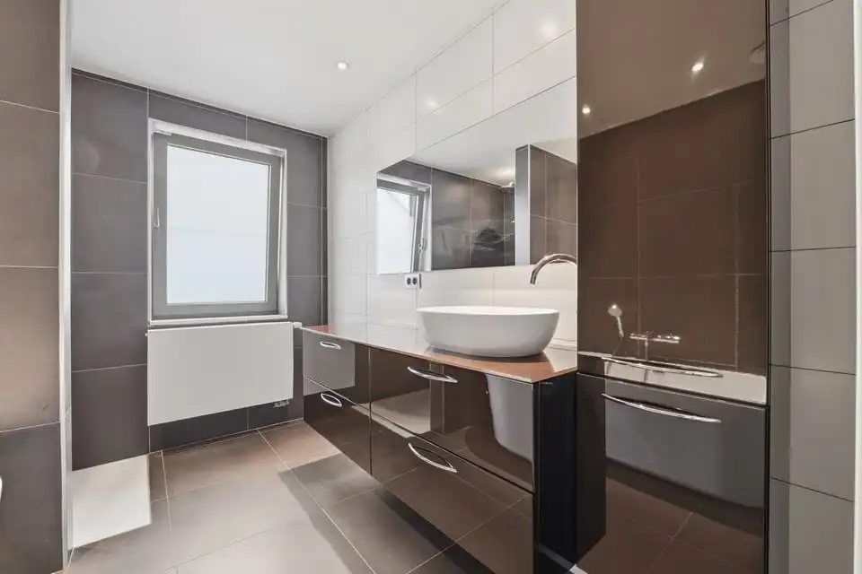 PRACHTIGE GEZINSWONING MET 4 SLKS EN ZONNEPANELEN IN HET LANDELIJKE WELLEN foto 17