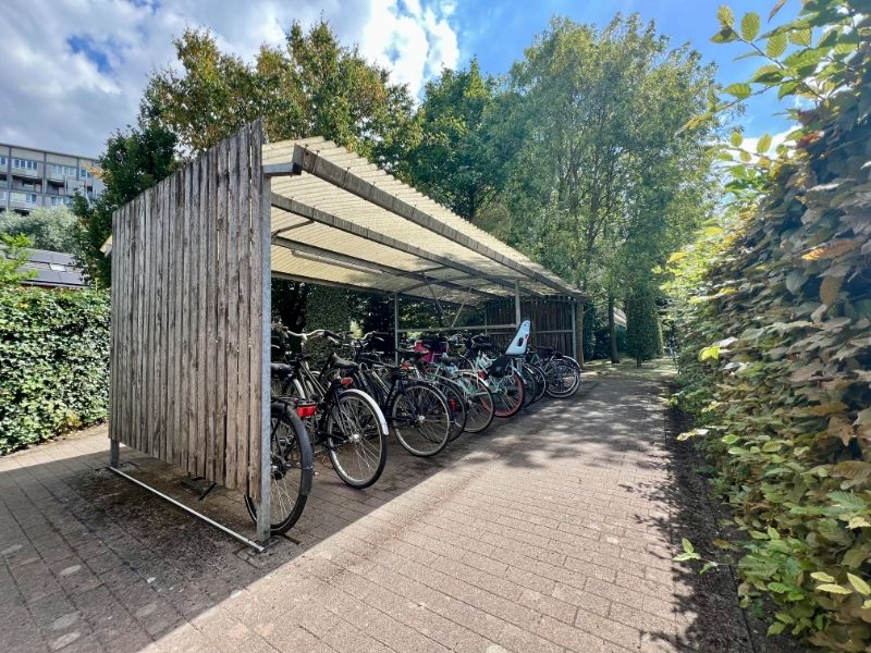 RUSTIG GELEGEN 2- SLAAPKAMERAPPARTEMENT MET TERRAS EN GARAGE foto 16