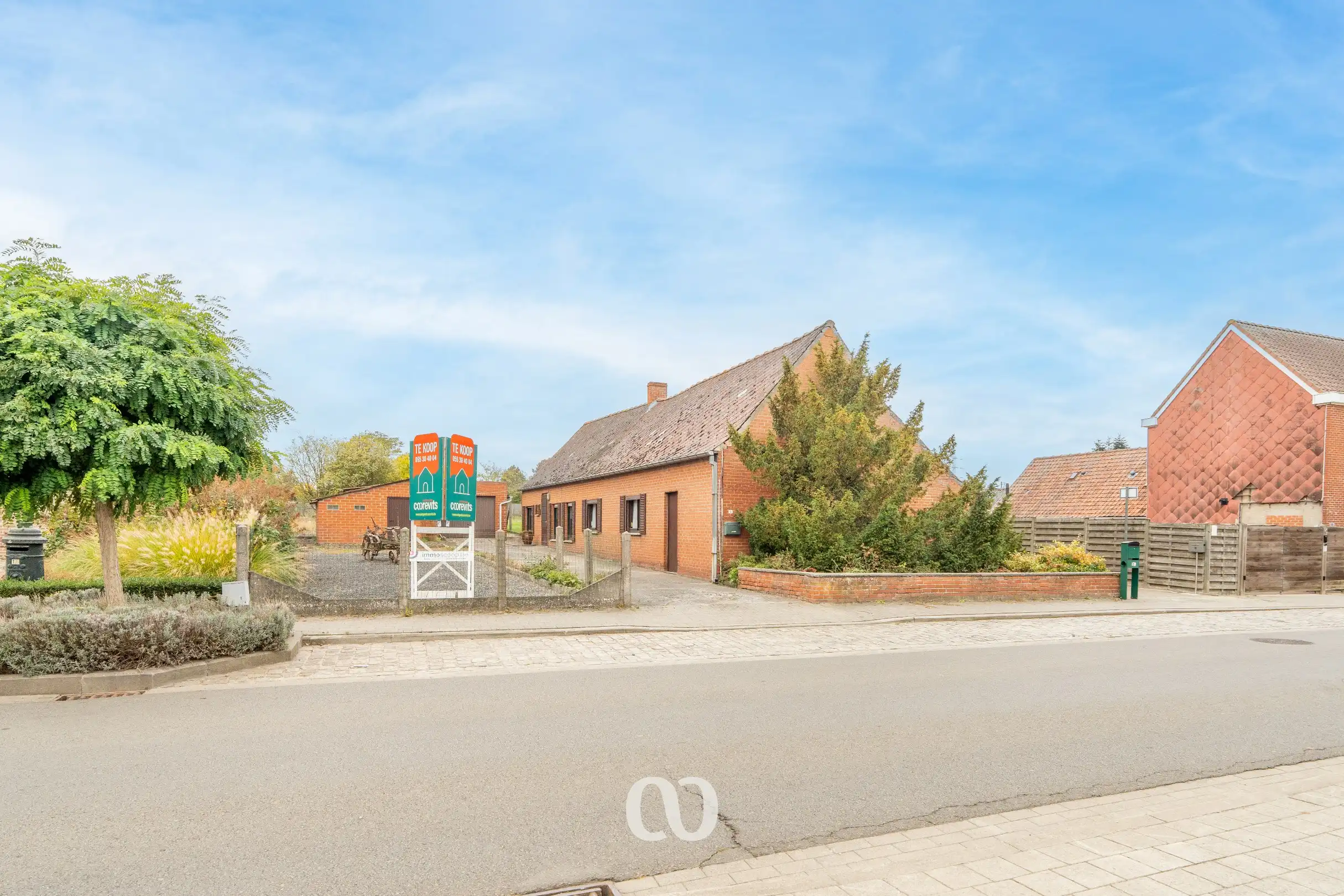 Hoofdfoto van de publicatie: Rustig gelegen open bebouwing op mooi perceel