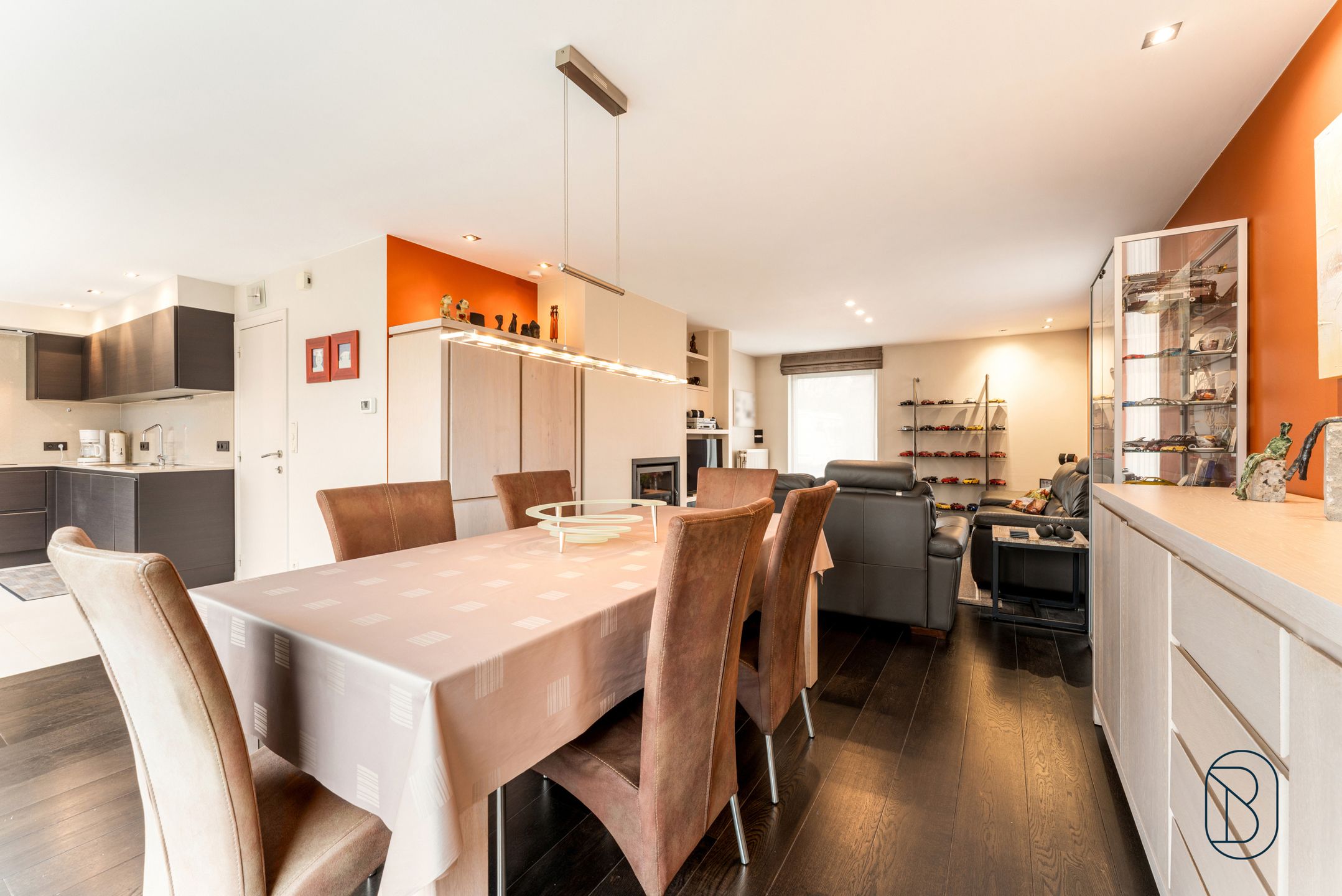 Leuke villa met mooie tuin, garage en zonnepanelen! foto 10