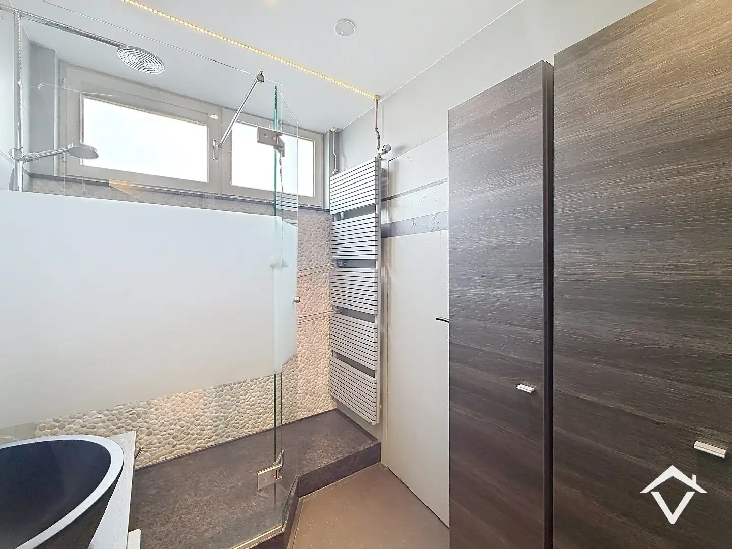 Ruim appartement met 3 slaapkamers, garage en terras te Roeselare foto 15