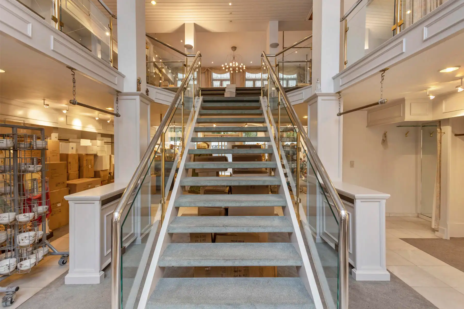 Prachtig (handels)pand met vele mogelijkheden op toplocatie! foto 2