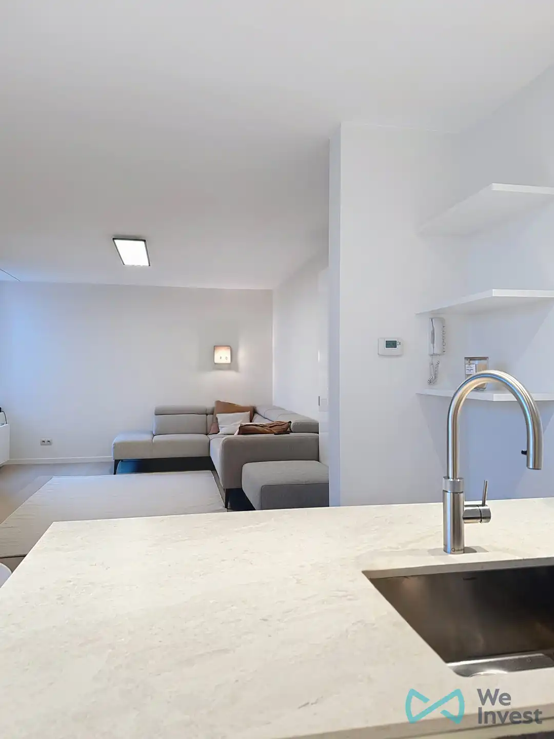 Instapklaar, centraal gelegen appartement met 2 slaapkamers foto 4