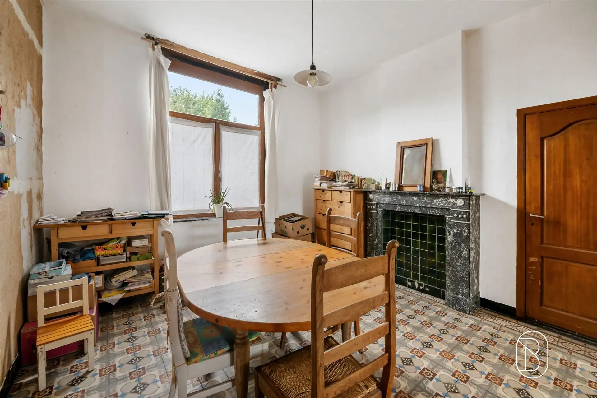 Grote woning met koer en 5 slk.  foto 5