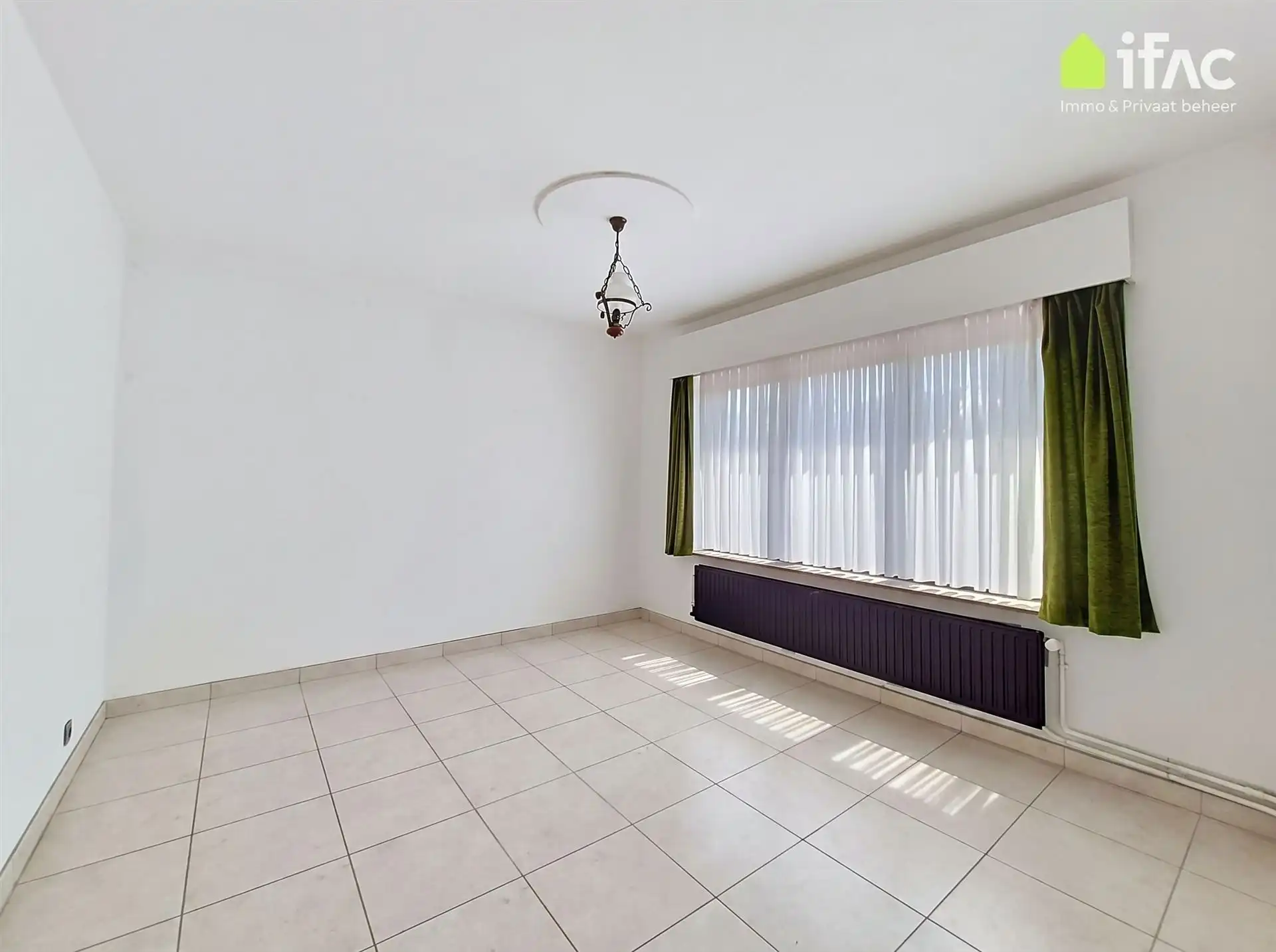 Rustig gelegen gerenoveerde villa in perfecte staat foto 14