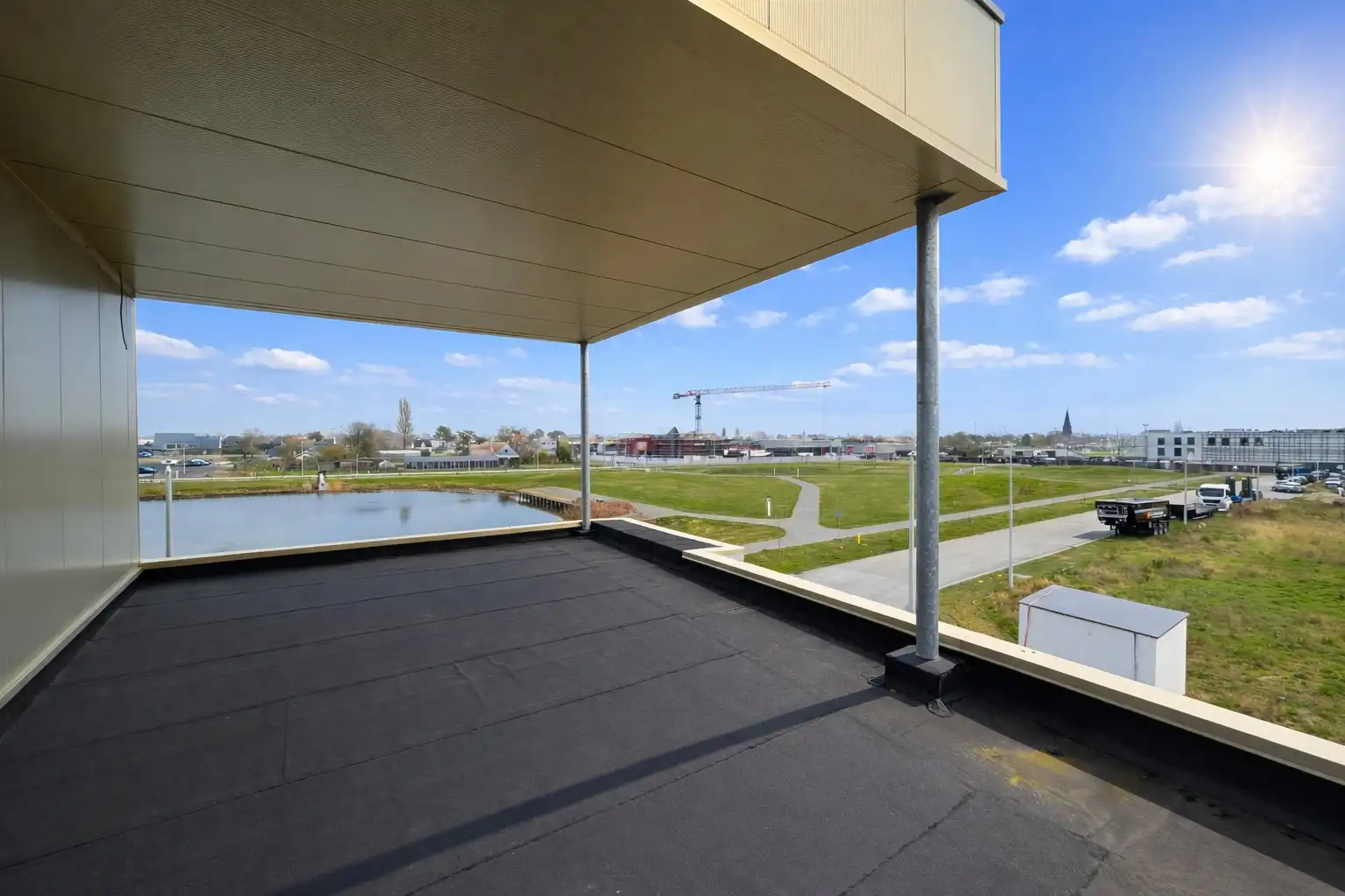 Commerciële ruimte te huur in nieuw bedrijfsgebouw foto 7