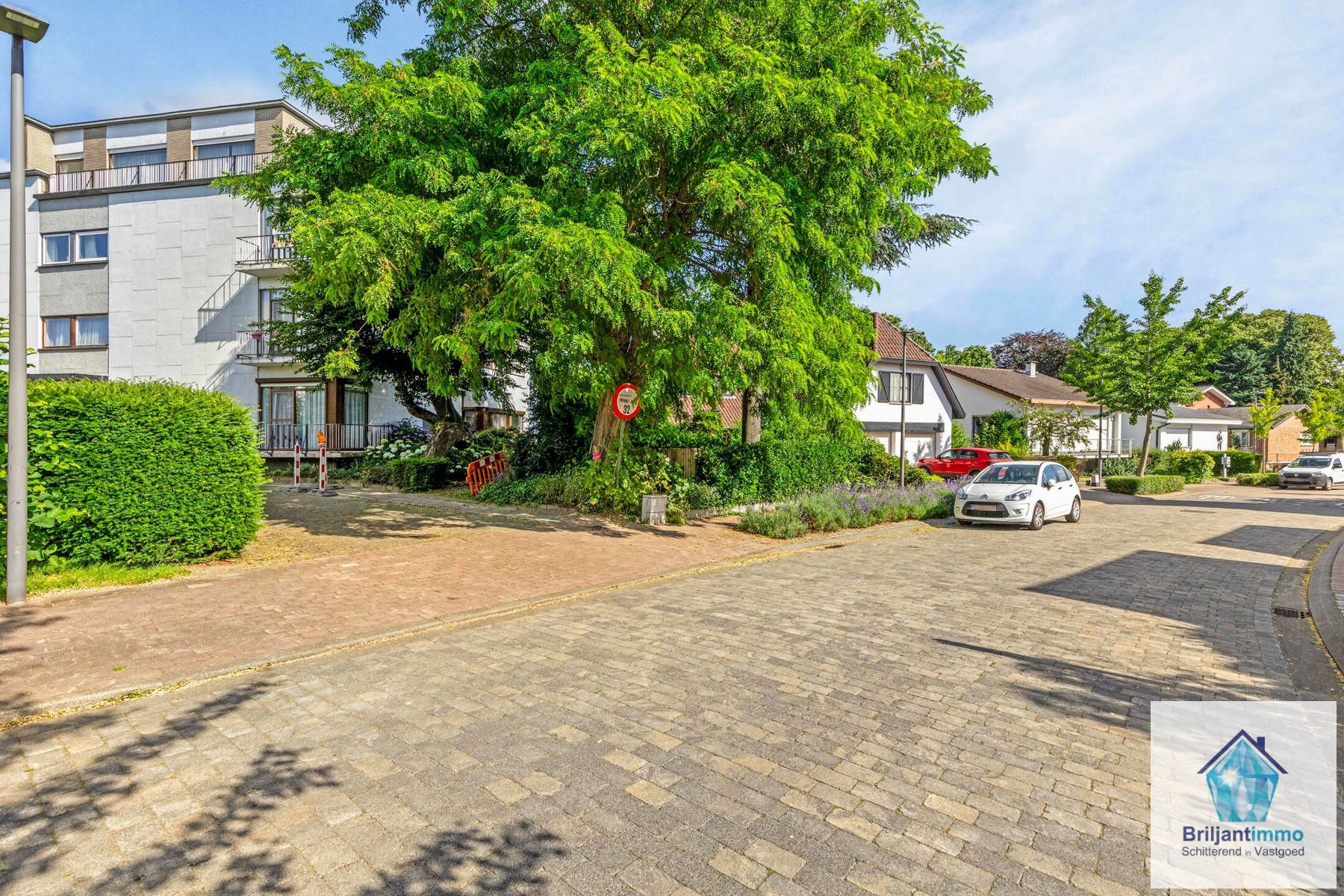 Goed gelegen appartement met 2 slaapkamers  foto 16