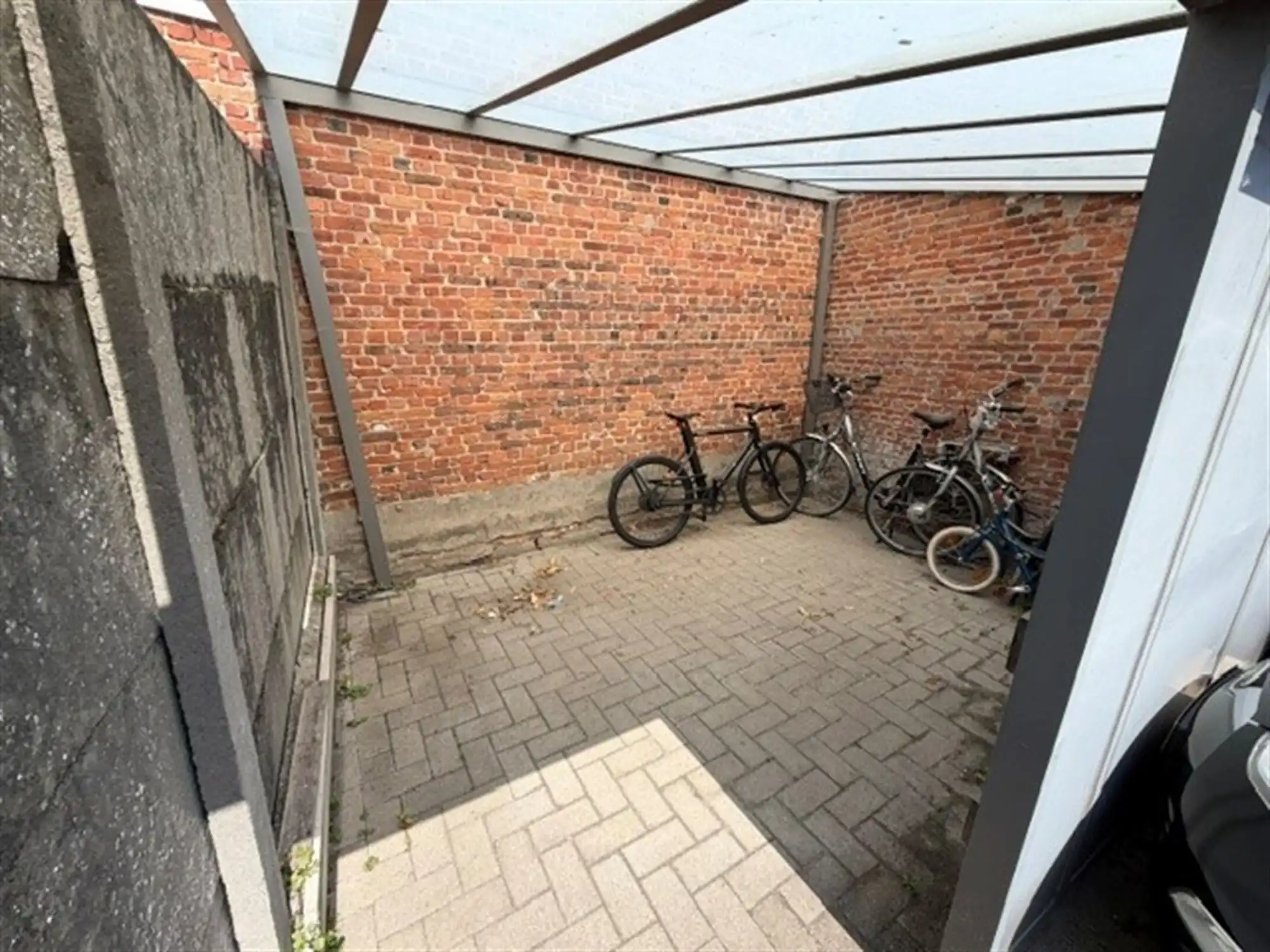 Gelijkvloersappartement met terras foto 11